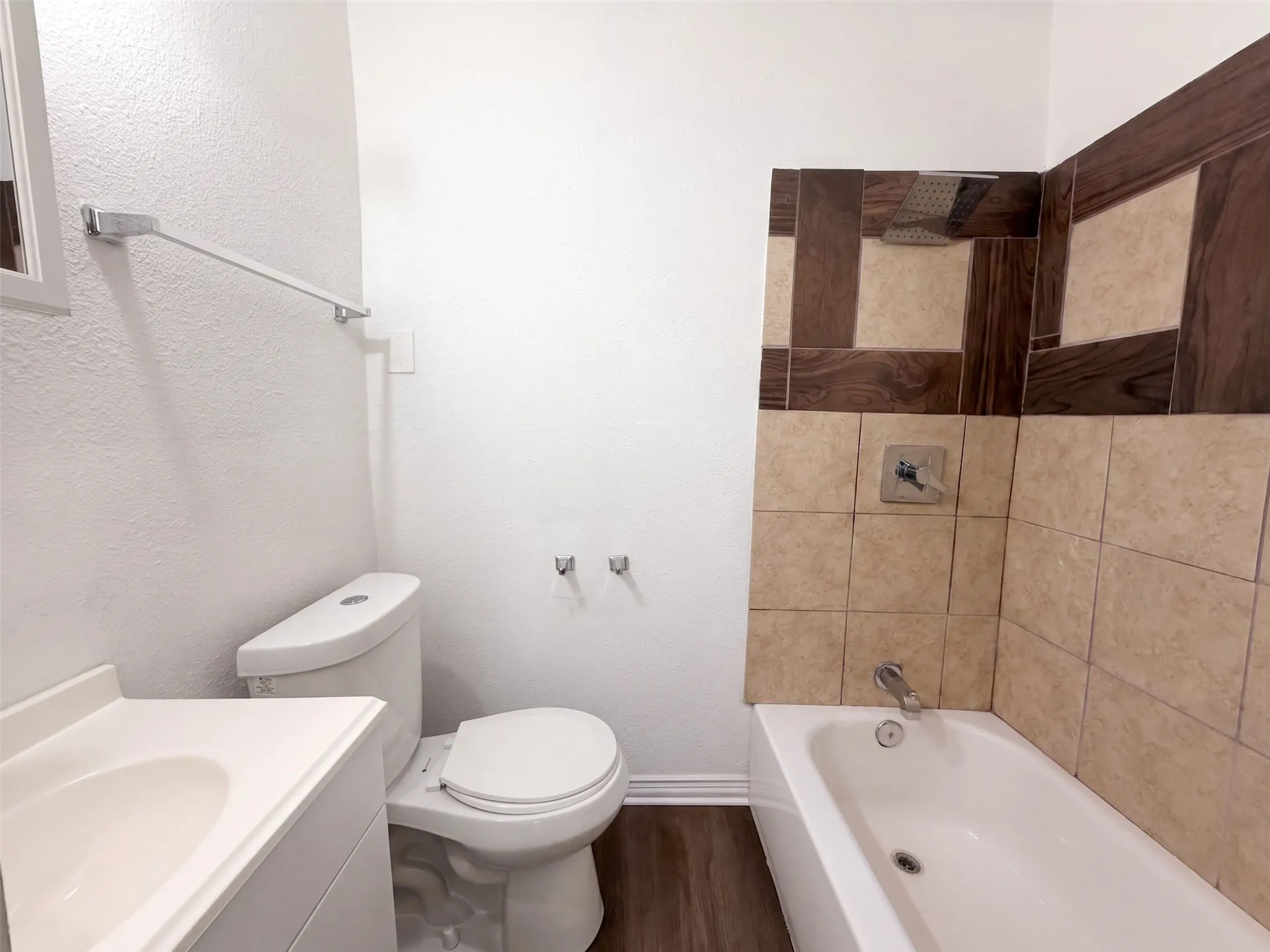Single Family Residence For Sale in Tarrant County , 1216 Bessie Street, Fort Worth, Texas 76104, 3 Bedroom, 2 Bathroom, Garage spaces, 1,000 Sqft, built in 1912, mls#21365337, Real Estate Agent in Fort Worth, Homes For Sale in Tarrant county, Homes For Sale in Fort Worth, Realtor in Fort Worth Texas, Real Estate Brokerage Independent Realty Texas, Luminita Cordes Realtor