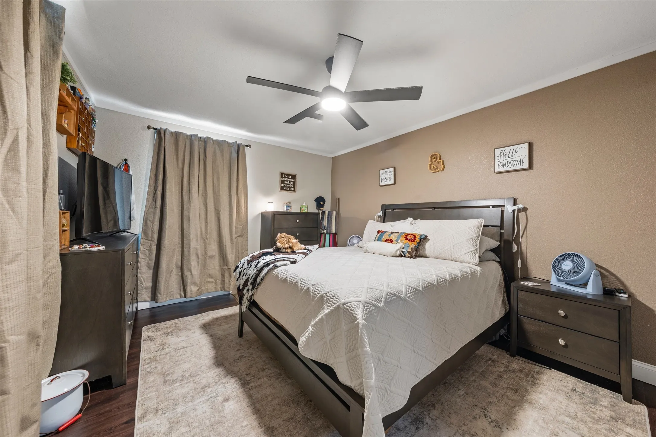 Single Family Residence For Sale in Mc Lennan County , 4010 Windsor Avenue, Waco, Texas 76708, 3 Bedroom, 2 Bathroom, Garage spaces, 1,553 Sqft, built in 1949, mls#21365328, Real Estate Agent in Waco, Homes For Sale in Mc Lennan county, Homes For Sale in Waco, Realtor in Waco Texas, Real Estate Brokerage Independent Realty Texas, Luminita Cordes Realtor