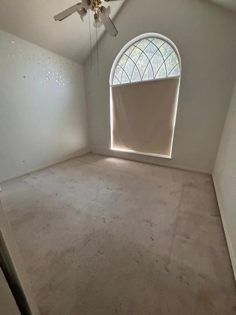Secondary bedroom