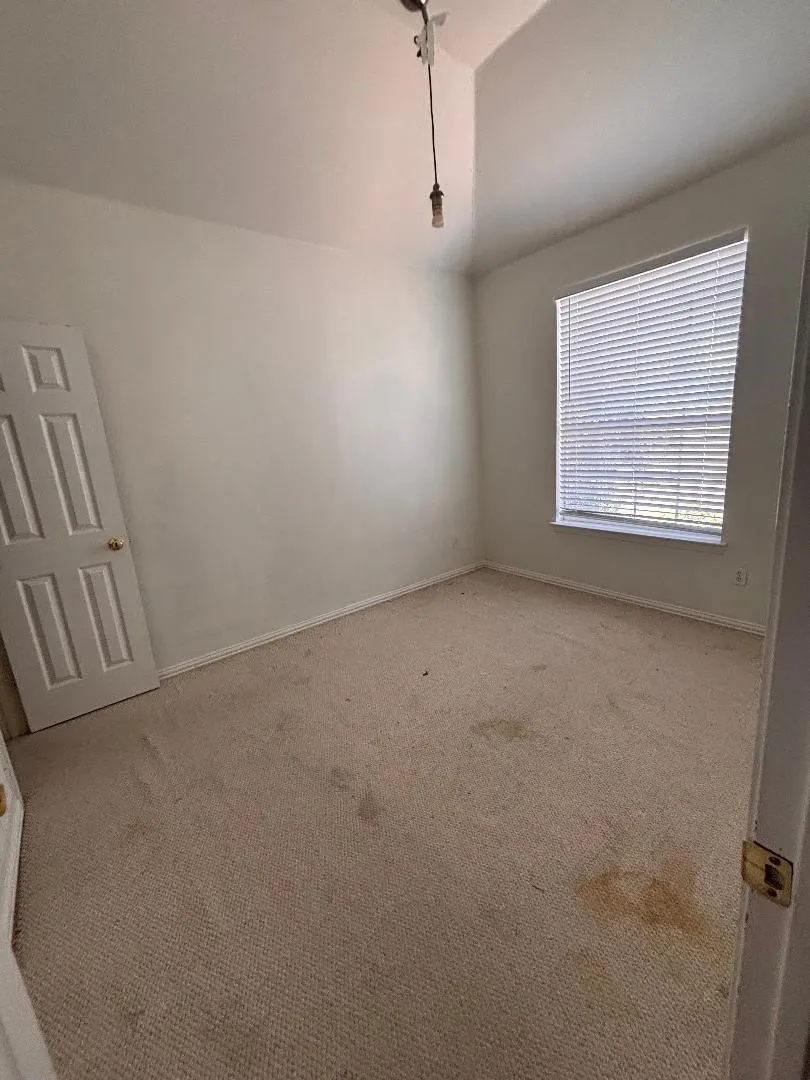Secondary bedroom