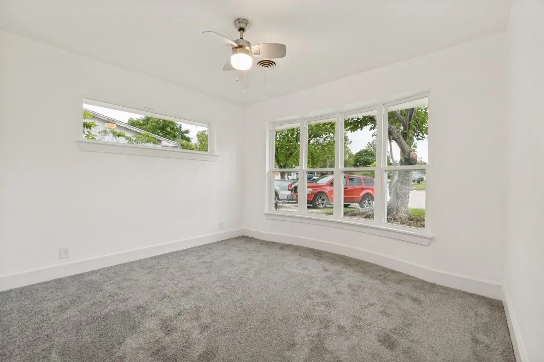 Single Family Residence For Sale in Dallas County , 5718 Trio Lane, Dallas, Texas 75241, 4 Bedroom, 3 Bathroom, 1 Garage spaces, 2,141 Sqft, built in 1961, mls#21365043, Real Estate Agent in Dallas, Homes For Sale in Dallas county, Homes For Sale in Dallas, Realtor in Dallas Texas, Real Estate Brokerage Independent Realty Texas, Luminita Cordes Realtor