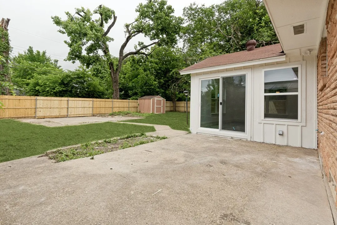 Single Family Residence For Sale in Dallas County , 5718 Trio Lane, Dallas, Texas 75241, 4 Bedroom, 3 Bathroom, 1 Garage spaces, 2,141 Sqft, built in 1961, mls#21365043, Real Estate Agent in Dallas, Homes For Sale in Dallas county, Homes For Sale in Dallas, Realtor in Dallas Texas, Real Estate Brokerage Independent Realty Texas, Luminita Cordes Realtor