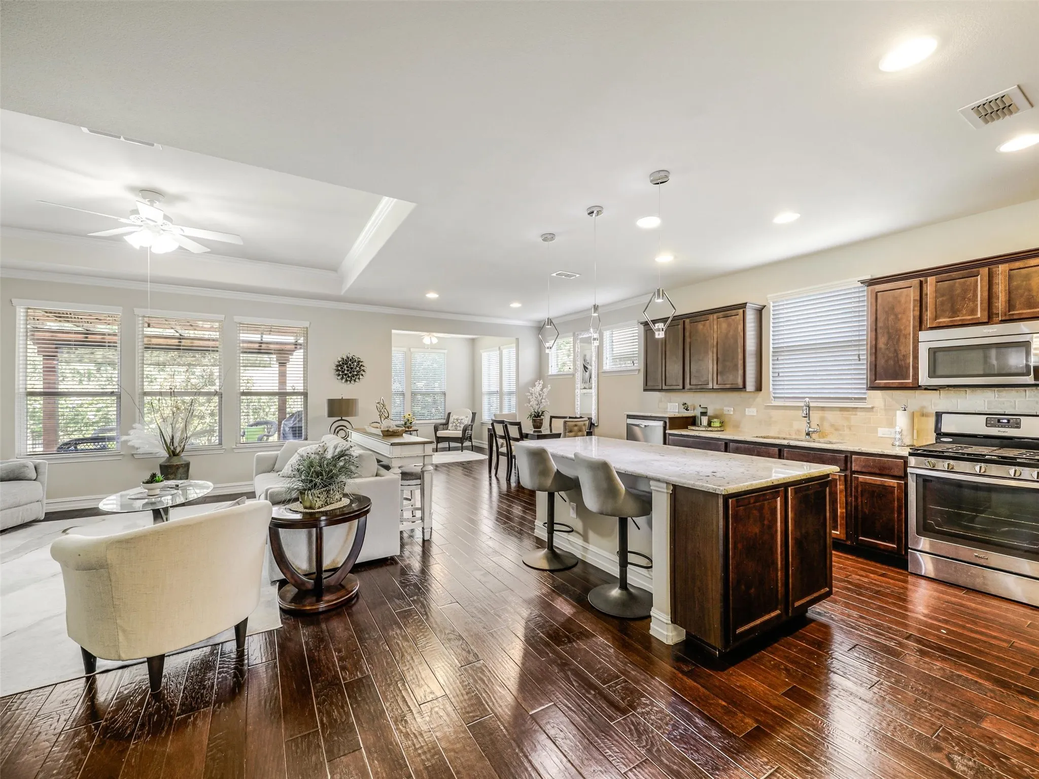 Single Family Residence For Sale in Denton County , 7265 Honeybee Lane, Frisco, Texas 75036, 2 Bedroom, 2 Bathroom, 2 Garage spaces, 1,856 Sqft, built in 2015, mls#21365221, Real Estate Agent in Frisco, Homes For Sale in Denton county, Homes For Sale in Frisco, Realtor in Frisco Texas, Real Estate Brokerage Independent Realty Texas, Luminita Cordes Realtor