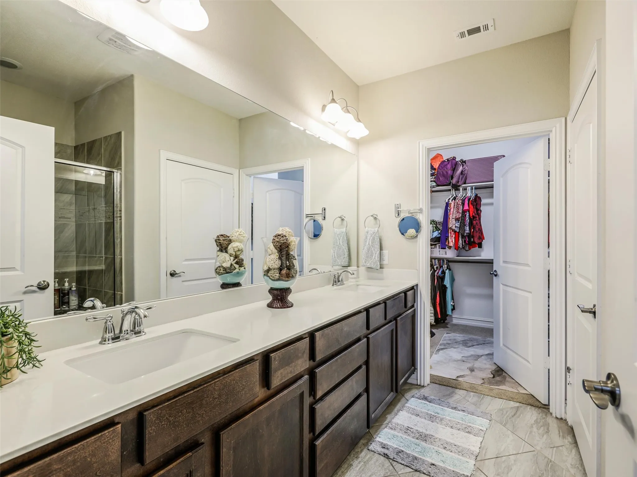 Single Family Residence For Sale in Denton County , 7265 Honeybee Lane, Frisco, Texas 75036, 2 Bedroom, 2 Bathroom, 2 Garage spaces, 1,856 Sqft, built in 2015, mls#21365221, Real Estate Agent in Frisco, Homes For Sale in Denton county, Homes For Sale in Frisco, Realtor in Frisco Texas, Real Estate Brokerage Independent Realty Texas, Luminita Cordes Realtor