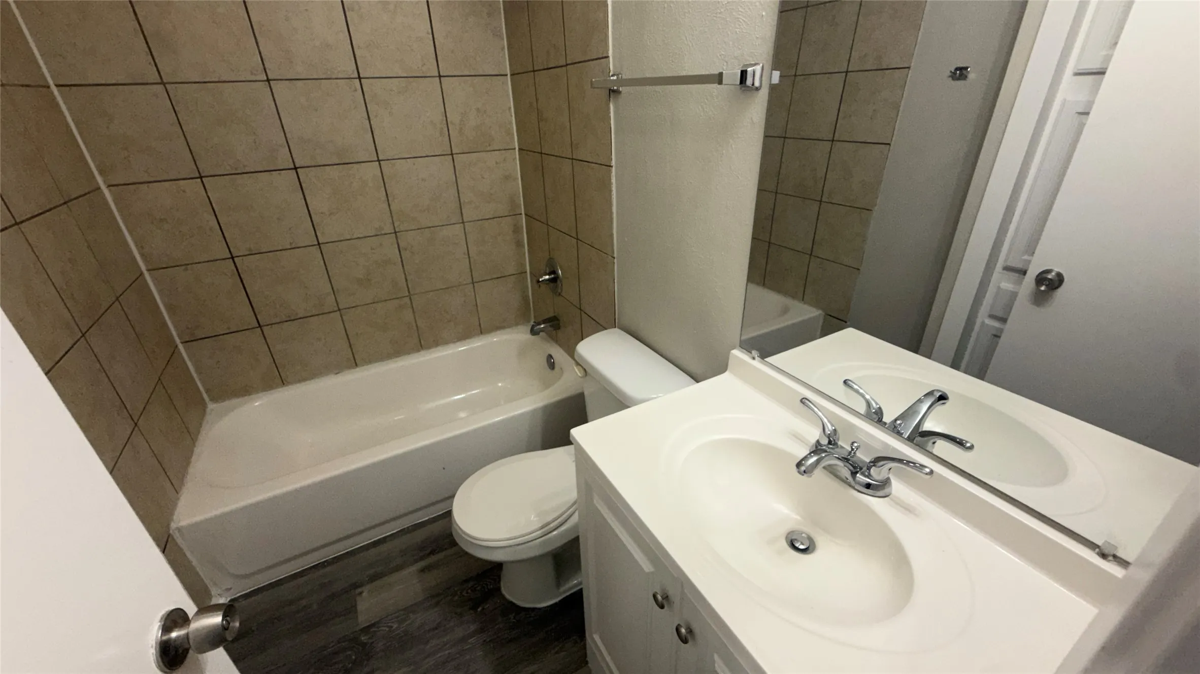 Single Family Residence For Rent in Dallas County , 3244 Little River Drive, Dallas, Texas 75241, 3 Bedroom, 2 Bathroom, 1 Garage spaces, 1,382 Sqft, built in 1972, mls#21365347, Real Estate Agent in Dallas, Homes For Rent in Dallas county, Homes For Rent in Dallas, Realtor in Dallas Texas, Real Estate Brokerage Independent Realty Texas, Luminita Cordes Realtor