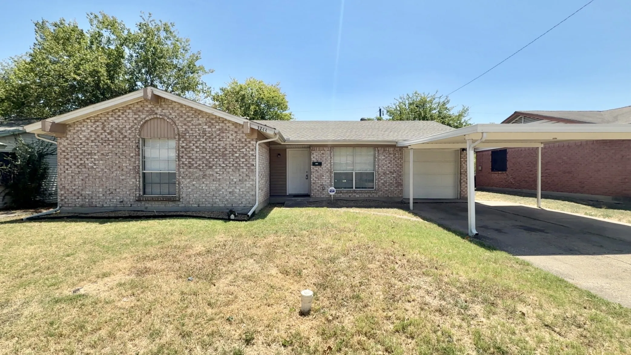 Single Family Residence For Rent in Dallas County , 3244 Little River Drive, Dallas, Texas 75241, 3 Bedroom, 2 Bathroom, 1 Garage spaces, 1,382 Sqft, built in 1972, mls#21365347, Real Estate Agent in Dallas, Homes For Rent in Dallas county, Homes For Rent in Dallas, Realtor in Dallas Texas, Real Estate Brokerage Independent Realty Texas, Luminita Cordes Realtor