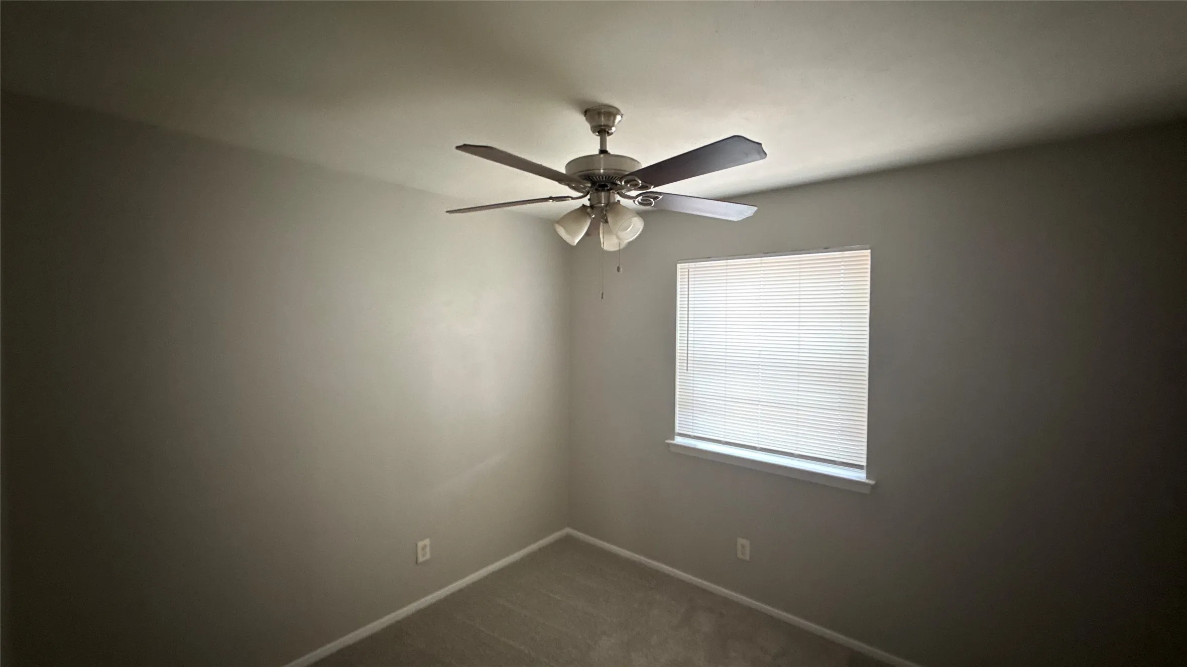 Single Family Residence For Rent in Dallas County , 3244 Little River Drive, Dallas, Texas 75241, 3 Bedroom, 2 Bathroom, 1 Garage spaces, 1,382 Sqft, built in 1972, mls#21365347, Real Estate Agent in Dallas, Homes For Rent in Dallas county, Homes For Rent in Dallas, Realtor in Dallas Texas, Real Estate Brokerage Independent Realty Texas, Luminita Cordes Realtor