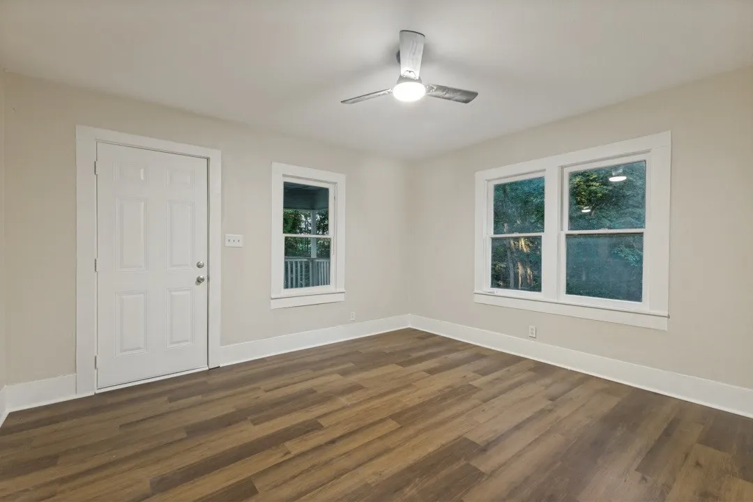 Single Family Residence For Sale in Collin County , 2990 County Road 568, Farmersville, Texas 75442, 2 Bedroom, 1 Bathroom, Garage spaces, 1,344 Sqft, built in 1950, mls#21352008, Real Estate Agent in Farmersville, Homes For Sale in Collin county, Homes For Sale in Farmersville, Realtor in Farmersville Texas, Real Estate Brokerage Independent Realty Texas, Luminita Cordes Realtor