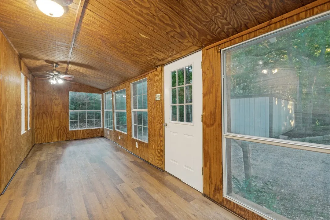 Single Family Residence For Sale in Collin County , 2990 County Road 568, Farmersville, Texas 75442, 2 Bedroom, 1 Bathroom, Garage spaces, 1,344 Sqft, built in 1950, mls#21352008, Real Estate Agent in Farmersville, Homes For Sale in Collin county, Homes For Sale in Farmersville, Realtor in Farmersville Texas, Real Estate Brokerage Independent Realty Texas, Luminita Cordes Realtor