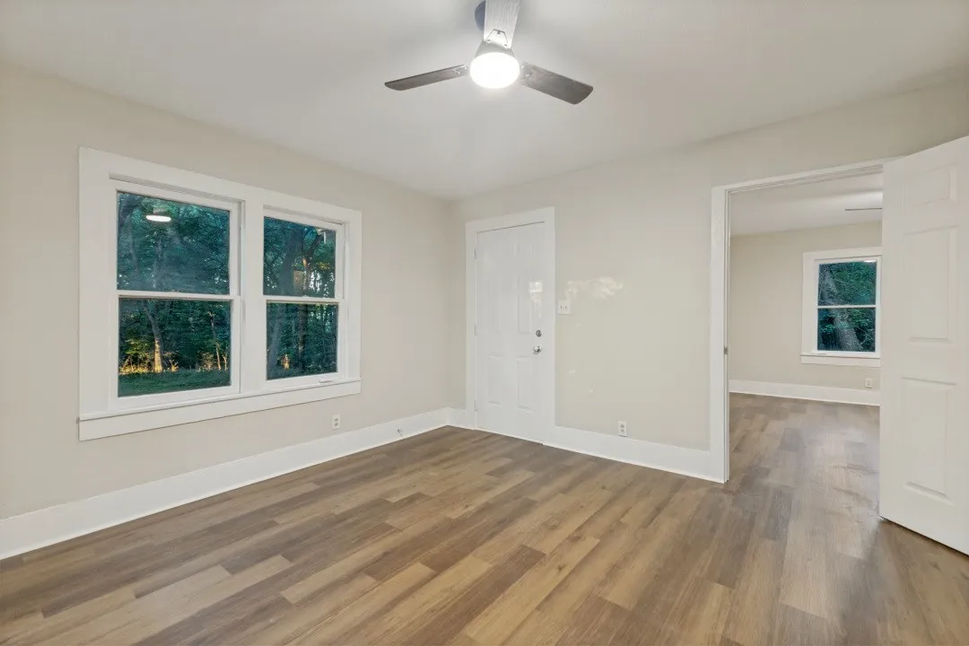 Single Family Residence For Sale in Collin County , 2990 County Road 568, Farmersville, Texas 75442, 2 Bedroom, 1 Bathroom, Garage spaces, 1,344 Sqft, built in 1950, mls#21352008, Real Estate Agent in Farmersville, Homes For Sale in Collin county, Homes For Sale in Farmersville, Realtor in Farmersville Texas, Real Estate Brokerage Independent Realty Texas, Luminita Cordes Realtor