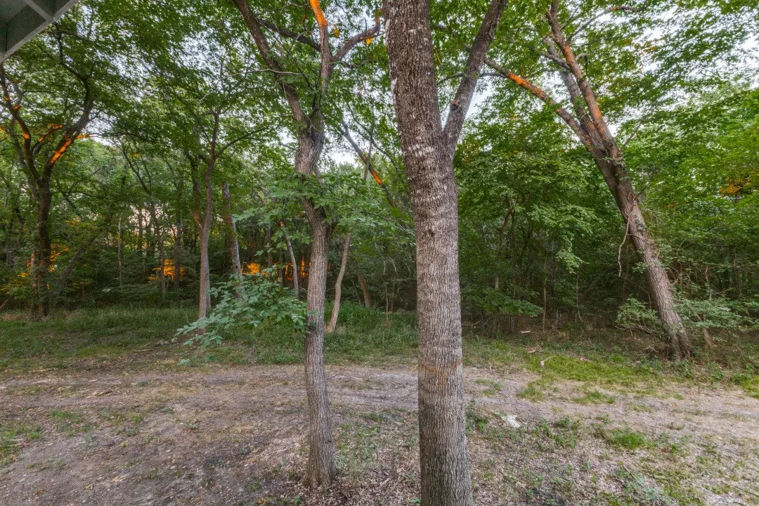 Single Family Residence For Sale in Collin County , 2990 County Road 568, Farmersville, Texas 75442, 2 Bedroom, 1 Bathroom, Garage spaces, 1,344 Sqft, built in 1950, mls#21352008, Real Estate Agent in Farmersville, Homes For Sale in Collin county, Homes For Sale in Farmersville, Realtor in Farmersville Texas, Real Estate Brokerage Independent Realty Texas, Luminita Cordes Realtor
