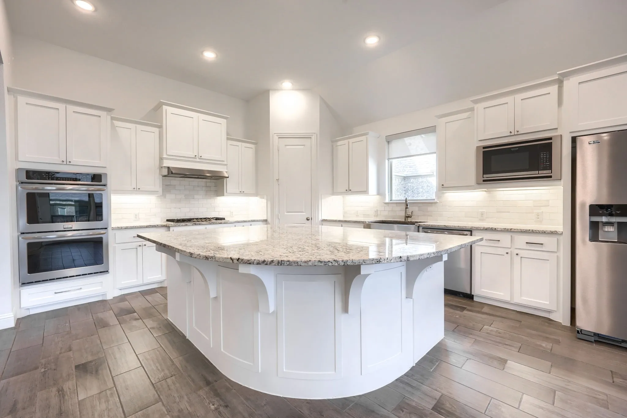 Single Family Residence For Rent in Rockwall County , 1164 Lucca Drive, Mclendon Chisholm, Texas 75032, 4 Bedroom, 4 Bathroom, 4 Garage spaces, 2,997 Sqft, built in 2018, mls#21360470, Real Estate Agent in Mclendon Chisholm, Homes For Rent in Rockwall county, Homes For Rent in Mclendon Chisholm, Realtor in Mclendon Chisholm Texas, Real Estate Brokerage Independent Realty Texas, Luminita Cordes Realtor