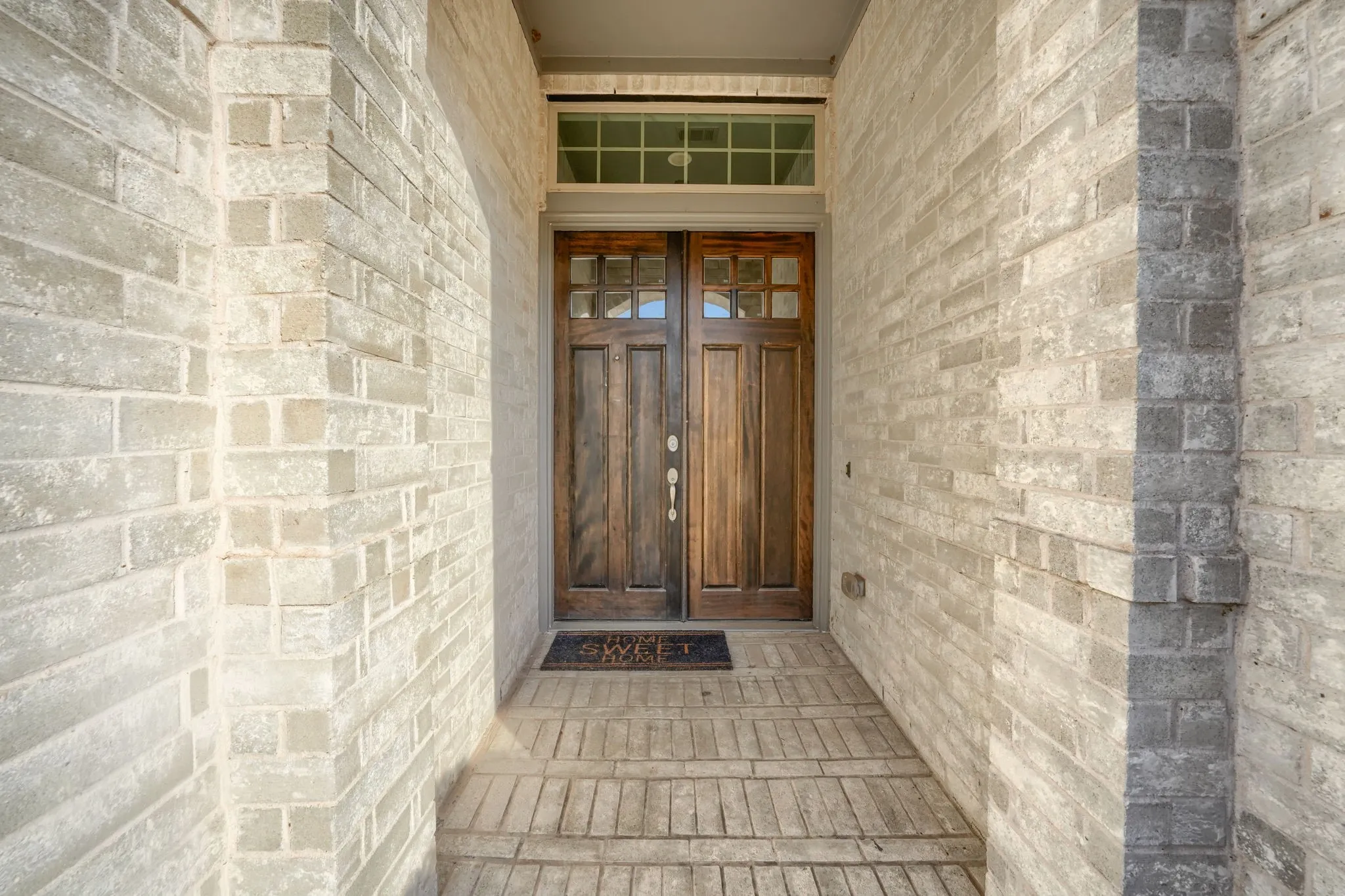 Single Family Residence For Rent in Rockwall County , 1164 Lucca Drive, Mclendon Chisholm, Texas 75032, 4 Bedroom, 4 Bathroom, 4 Garage spaces, 2,997 Sqft, built in 2018, mls#21360470, Real Estate Agent in Mclendon Chisholm, Homes For Rent in Rockwall county, Homes For Rent in Mclendon Chisholm, Realtor in Mclendon Chisholm Texas, Real Estate Brokerage Independent Realty Texas, Luminita Cordes Realtor