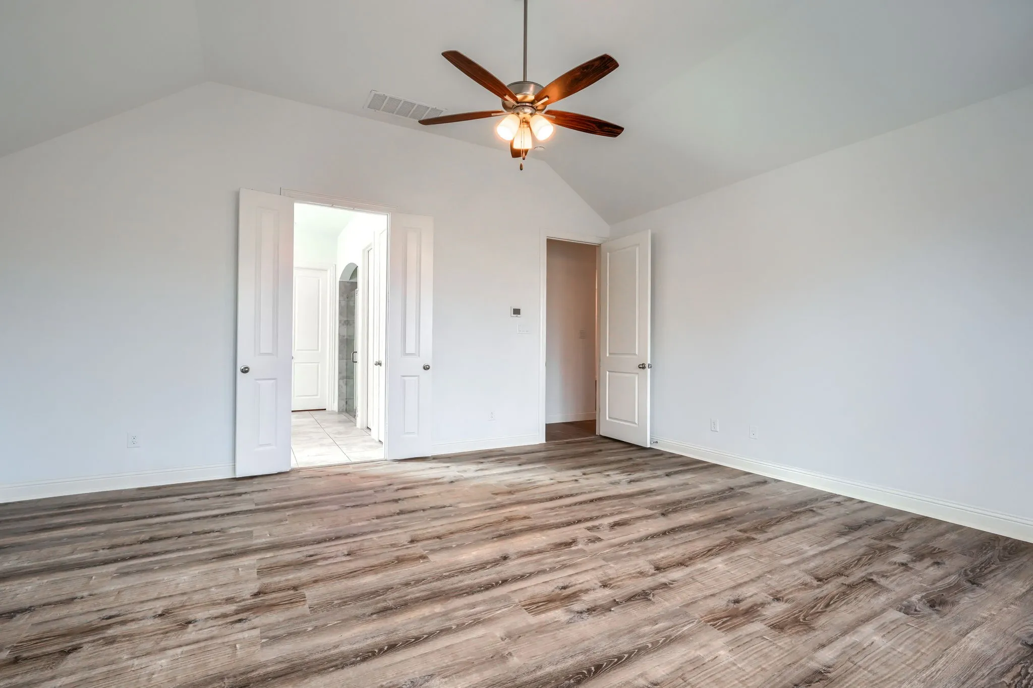 Single Family Residence For Rent in Rockwall County , 1164 Lucca Drive, Mclendon Chisholm, Texas 75032, 4 Bedroom, 4 Bathroom, 4 Garage spaces, 2,997 Sqft, built in 2018, mls#21360470, Real Estate Agent in Mclendon Chisholm, Homes For Rent in Rockwall county, Homes For Rent in Mclendon Chisholm, Realtor in Mclendon Chisholm Texas, Real Estate Brokerage Independent Realty Texas, Luminita Cordes Realtor