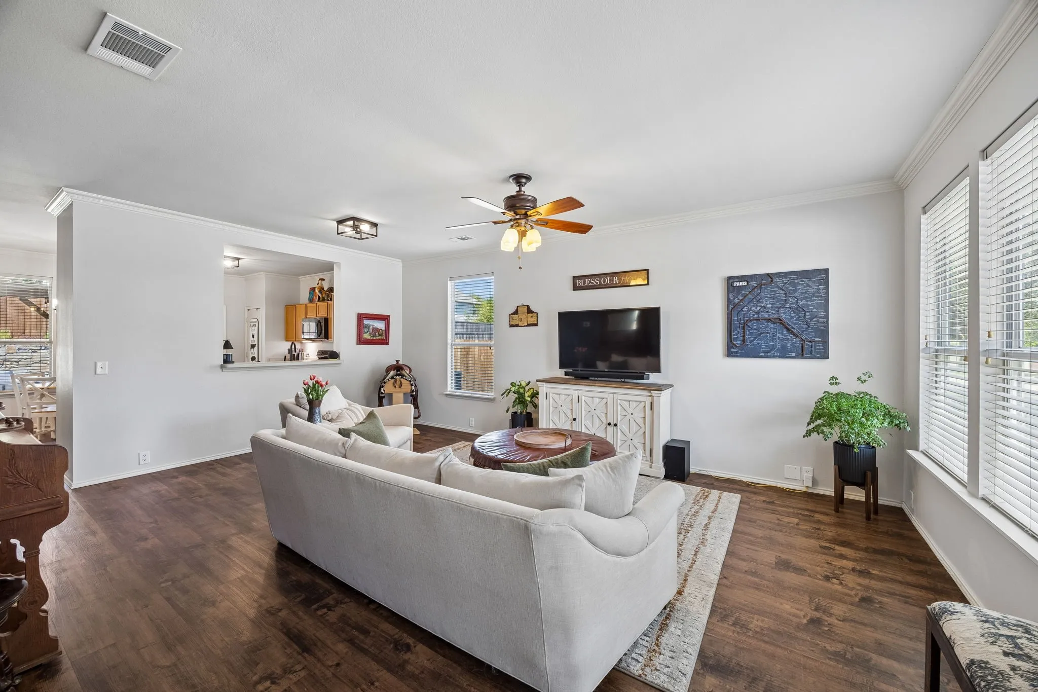 Single Family Residence For Sale in Collin County , 808 Carlton Road, Wylie, Texas 75098, 3 Bedroom, 3 Bathroom, 2 Garage spaces, 1,446 Sqft, built in 2004, mls#21361783, Real Estate Agent in Wylie, Homes For Sale in Collin county, Homes For Sale in Wylie, Realtor in Wylie Texas, Real Estate Brokerage Independent Realty Texas, Luminita Cordes Realtor