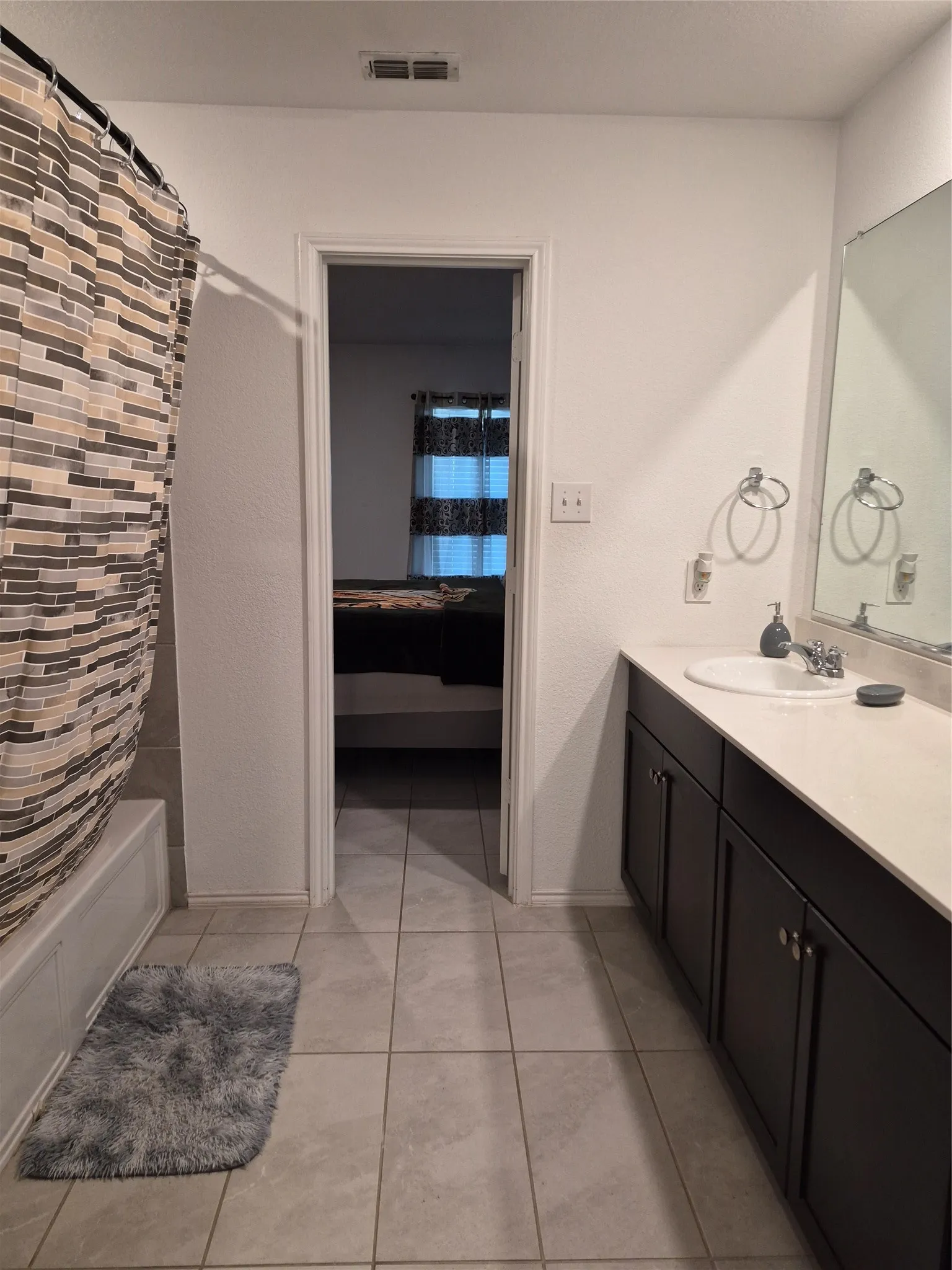 Single Family Residence For Sale in Dallas County , 1533 Woodbrook Lane, Hutchins, Texas 75141, 4 Bedroom, 2 Bathroom, 2 Garage spaces, 1,710 Sqft, built in 2023, Price $315,000, mls#21365299, Real Estate Agent in Hutchins, Homes For Sale in Dallas county, Homes For Sale in Hutchins, Realtor in Hutchins Texas, Real Estate Brokerage Independent Realty Texas, Luminita Cordes Realtor