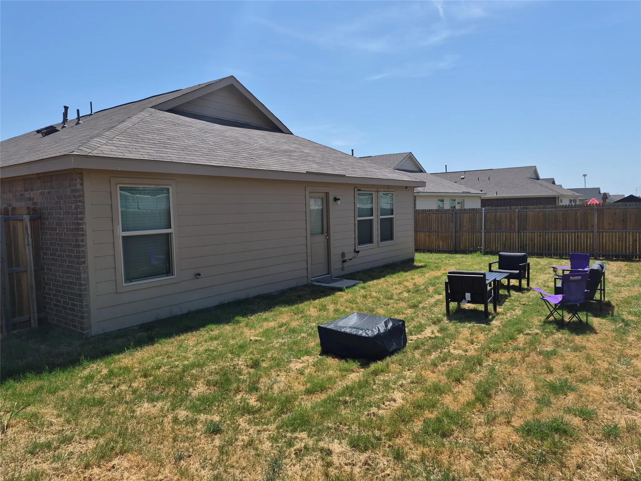 Single Family Residence For Sale in Dallas County , 1533 Woodbrook Lane, Hutchins, Texas 75141, 4 Bedroom, 2 Bathroom, 2 Garage spaces, 1,710 Sqft, built in 2023, Price $315,000, mls#21365299, Real Estate Agent in Hutchins, Homes For Sale in Dallas county, Homes For Sale in Hutchins, Realtor in Hutchins Texas, Real Estate Brokerage Independent Realty Texas, Luminita Cordes Realtor
