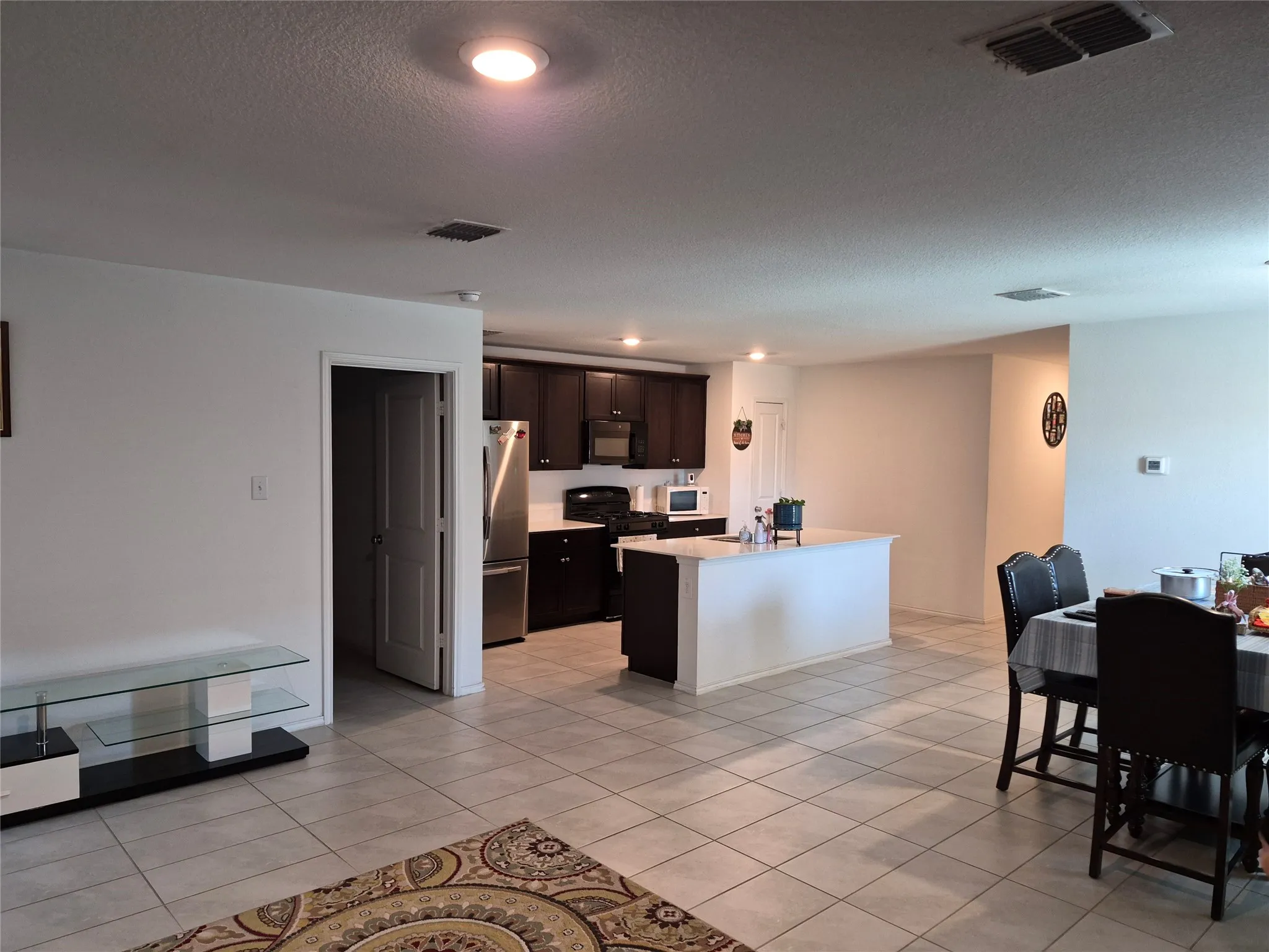 Single Family Residence For Sale in Dallas County , 1533 Woodbrook Lane, Hutchins, Texas 75141, 4 Bedroom, 2 Bathroom, 2 Garage spaces, 1,710 Sqft, built in 2023, Price $315,000, mls#21365299, Real Estate Agent in Hutchins, Homes For Sale in Dallas county, Homes For Sale in Hutchins, Realtor in Hutchins Texas, Real Estate Brokerage Independent Realty Texas, Luminita Cordes Realtor