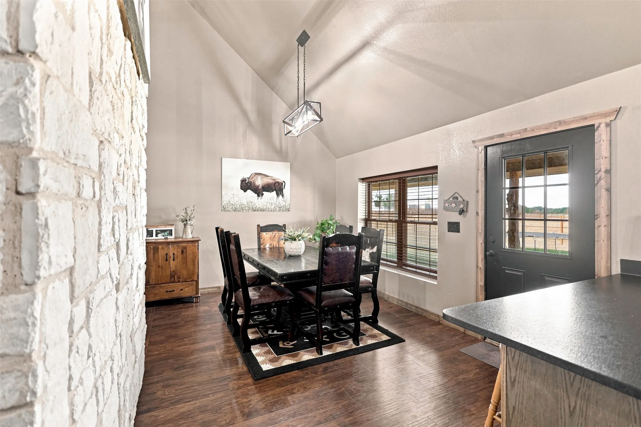 Single Family Residence For Sale in Wise County , 1108 County Road 4360, Decatur, Texas 76234, 4 Bedroom, 4 Bathroom, 3 Garage spaces, 2,222 Sqft, built in 2004, mls#21365360, Real Estate Agent in Decatur, Homes For Sale in Wise county, Homes For Sale in Decatur, Realtor in Decatur Texas, Real Estate Brokerage Independent Realty Texas, Luminita Cordes Realtor