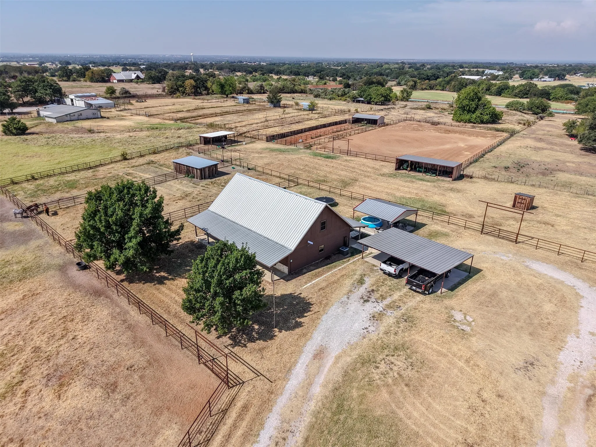 Single Family Residence For Sale in Wise County , 1108 County Road 4360, Decatur, Texas 76234, 4 Bedroom, 4 Bathroom, 3 Garage spaces, 2,222 Sqft, built in 2004, mls#21365360, Real Estate Agent in Decatur, Homes For Sale in Wise county, Homes For Sale in Decatur, Realtor in Decatur Texas, Real Estate Brokerage Independent Realty Texas, Luminita Cordes Realtor