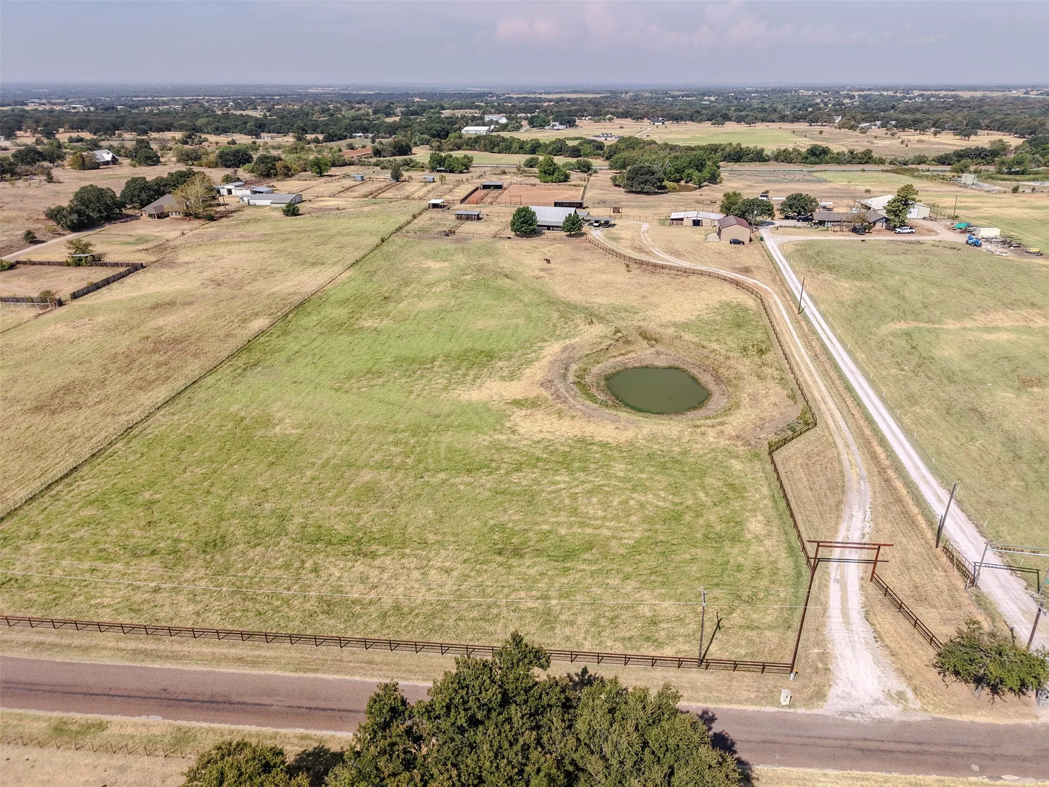 Single Family Residence For Sale in Wise County , 1108 County Road 4360, Decatur, Texas 76234, 4 Bedroom, 4 Bathroom, 3 Garage spaces, 2,222 Sqft, built in 2004, mls#21365360, Real Estate Agent in Decatur, Homes For Sale in Wise county, Homes For Sale in Decatur, Realtor in Decatur Texas, Real Estate Brokerage Independent Realty Texas, Luminita Cordes Realtor