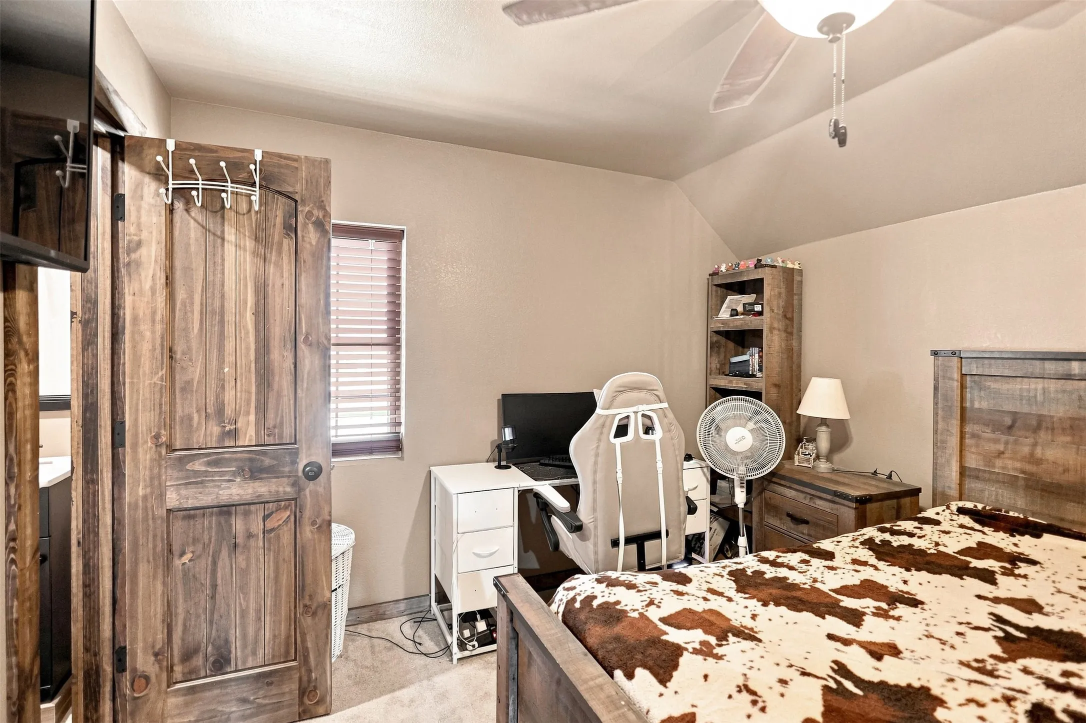 Single Family Residence For Sale in Wise County , 1108 County Road 4360, Decatur, Texas 76234, 4 Bedroom, 4 Bathroom, 3 Garage spaces, 2,222 Sqft, built in 2004, mls#21365360, Real Estate Agent in Decatur, Homes For Sale in Wise county, Homes For Sale in Decatur, Realtor in Decatur Texas, Real Estate Brokerage Independent Realty Texas, Luminita Cordes Realtor