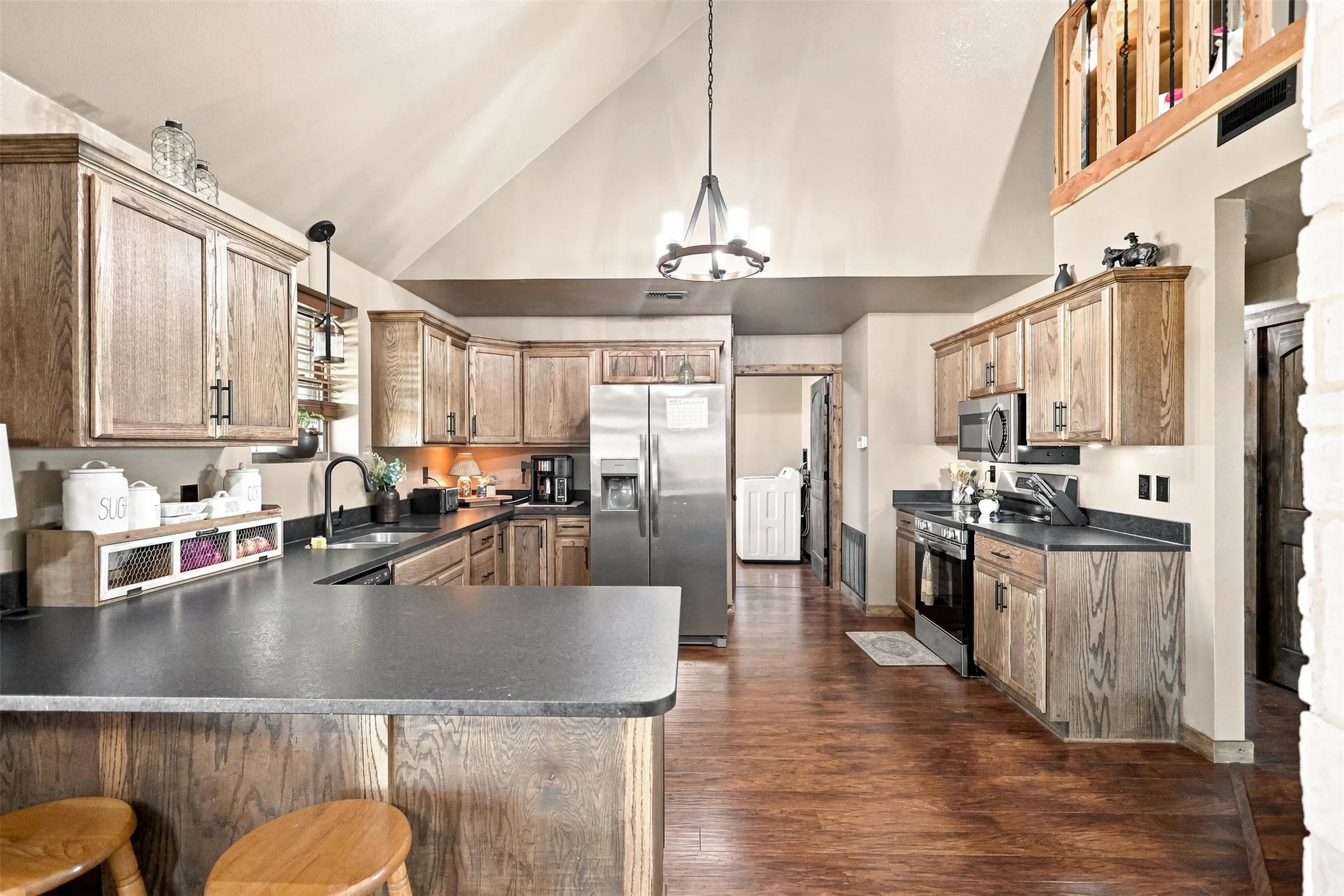 Single Family Residence For Sale in Wise County , 1108 County Road 4360, Decatur, Texas 76234, 4 Bedroom, 4 Bathroom, 3 Garage spaces, 2,222 Sqft, built in 2004, mls#21365360, Real Estate Agent in Decatur, Homes For Sale in Wise county, Homes For Sale in Decatur, Realtor in Decatur Texas, Real Estate Brokerage Independent Realty Texas, Luminita Cordes Realtor