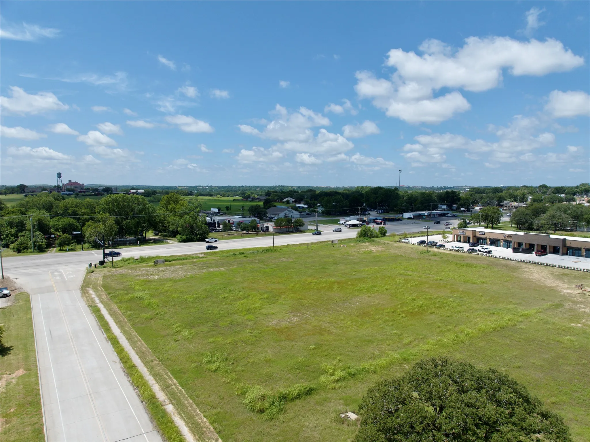 Unimproved Land For Sale in Parker County , 1801 Lot 6 Fort Worth Highway, Weatherford, Texas 76086, 0, 0, Garage spaces, 0 Sqft, built in 0, Price $723,532, mls#21365364, Real Estate Agent in Weatherford, Homes For Sale in Parker county, Homes For Sale in Weatherford, Realtor in Weatherford Texas, Real Estate Brokerage Independent Realty Texas, Luminita Cordes Realtor