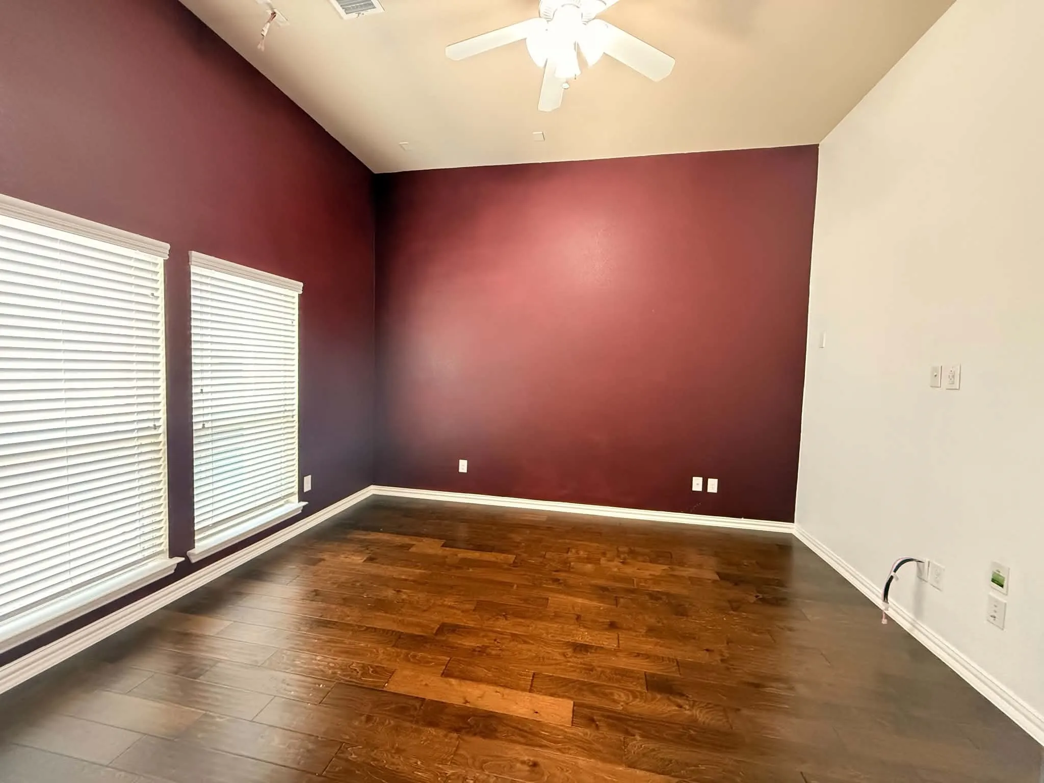 Single Family Residence For Sale in Johnson County , 1410 Nighthawk Lane, Mansfield, Texas 76063, 4 Bedroom, 4 Bathroom, 2 Garage spaces, 2,927 Sqft, built in 2017, mls#21365365, Real Estate Agent in Mansfield, Homes For Sale in Johnson county, Homes For Sale in Mansfield, Realtor in Mansfield Texas, Real Estate Brokerage Independent Realty Texas, Luminita Cordes Realtor