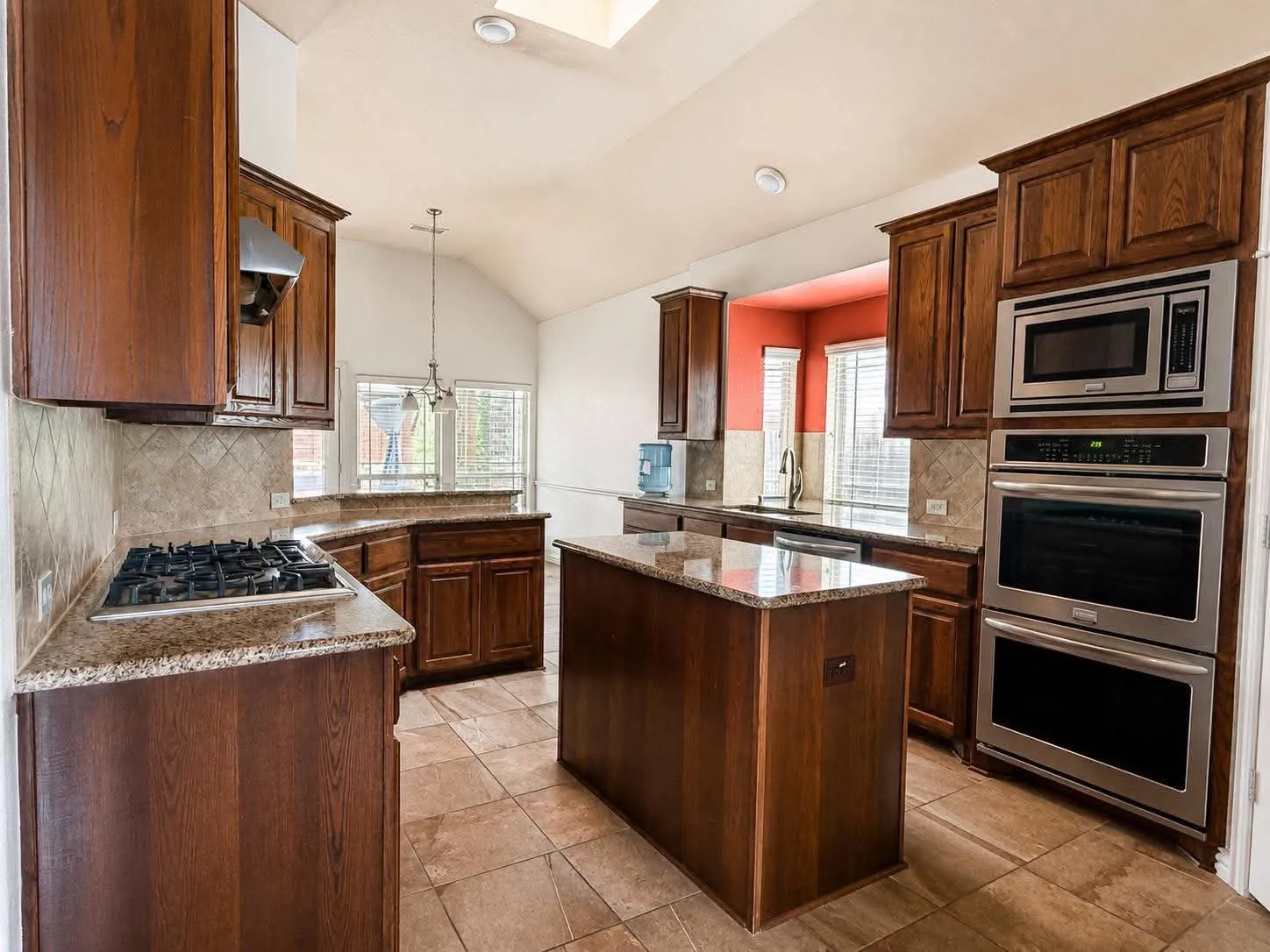 Single Family Residence For Sale in Johnson County , 1410 Nighthawk Lane, Mansfield, Texas 76063, 4 Bedroom, 4 Bathroom, 2 Garage spaces, 2,927 Sqft, built in 2017, mls#21365365, Real Estate Agent in Mansfield, Homes For Sale in Johnson county, Homes For Sale in Mansfield, Realtor in Mansfield Texas, Real Estate Brokerage Independent Realty Texas, Luminita Cordes Realtor