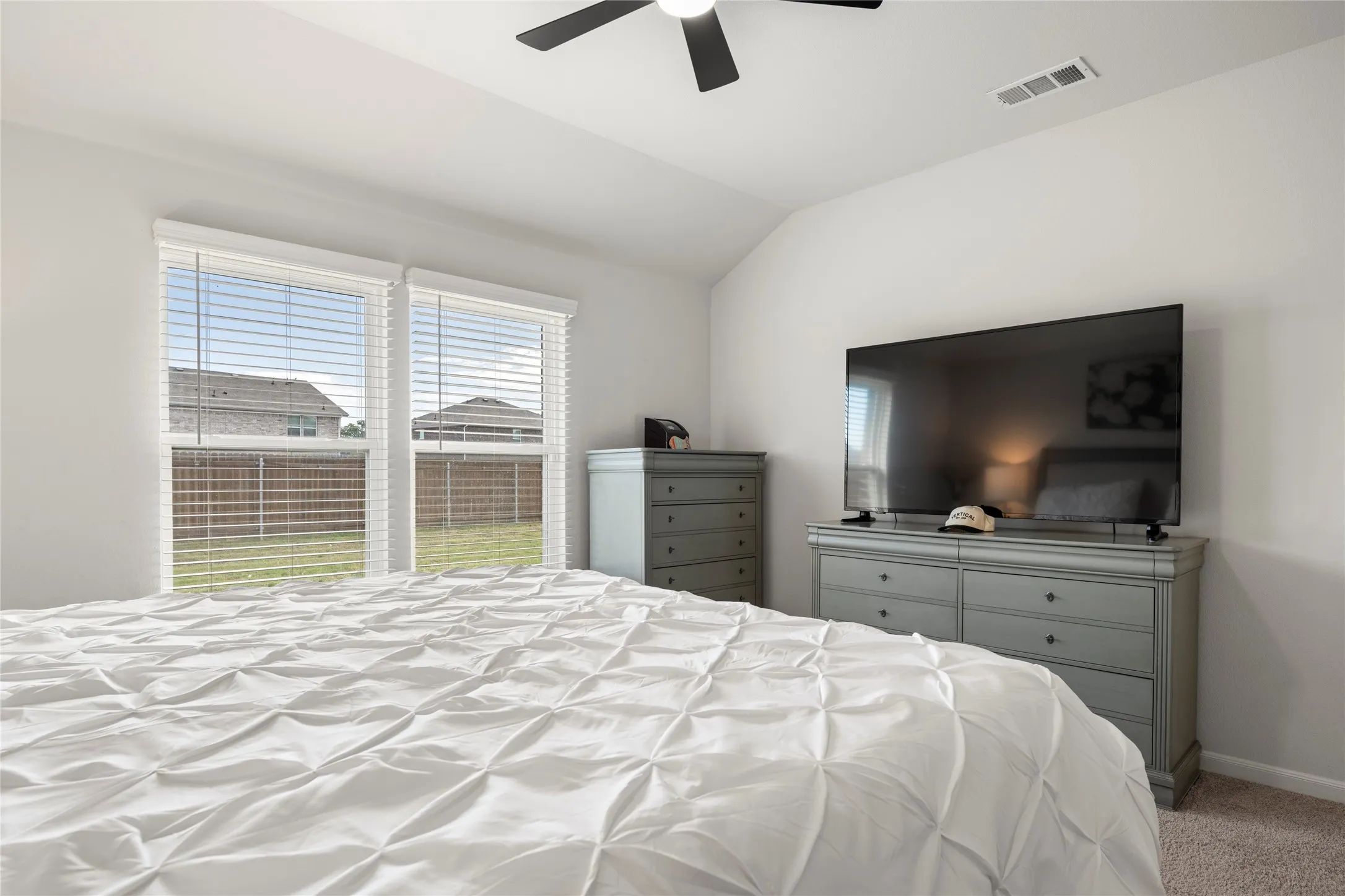 Single Family Residence For Sale in Dallas County , 3640 Chestnut Oak Drive, Dallas, Texas 75253, 4 Bedroom, 2 Bathroom, 2 Garage spaces, 1,620 Sqft, built in 2023, mls#21363117, Real Estate Agent in Dallas, Homes For Sale in Dallas county, Homes For Sale in Dallas, Realtor in Dallas Texas, Real Estate Brokerage Independent Realty Texas, Luminita Cordes Realtor