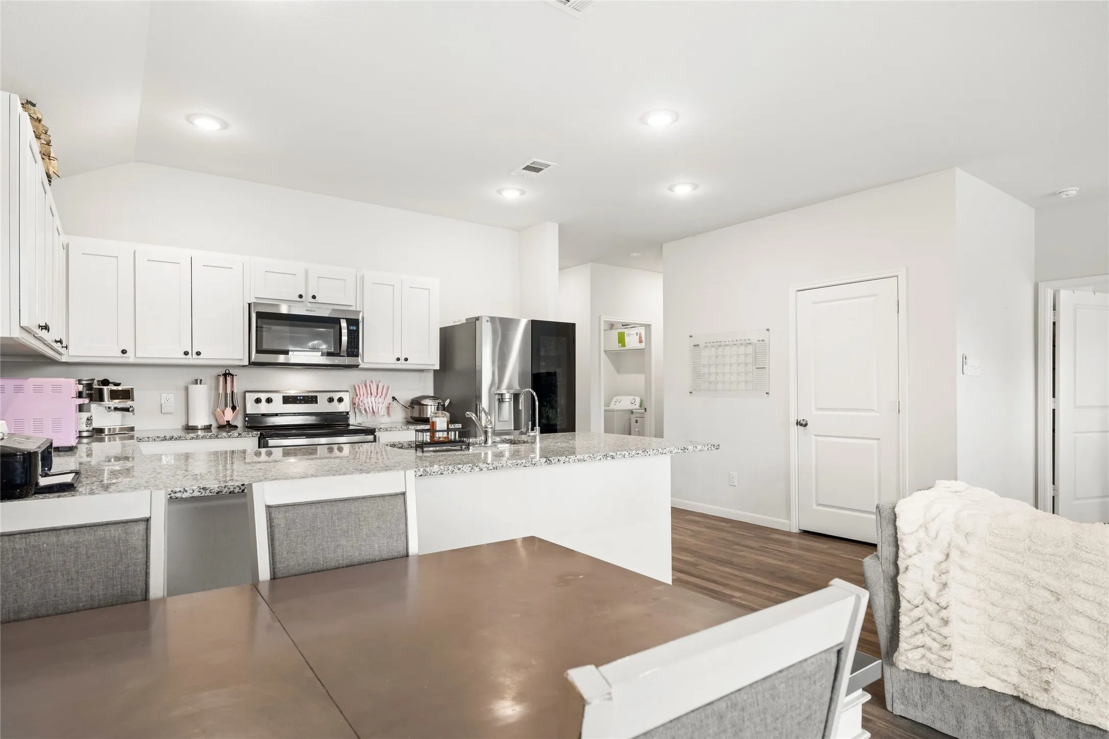 Single Family Residence For Sale in Dallas County , 3640 Chestnut Oak Drive, Dallas, Texas 75253, 4 Bedroom, 2 Bathroom, 2 Garage spaces, 1,620 Sqft, built in 2023, mls#21363117, Real Estate Agent in Dallas, Homes For Sale in Dallas county, Homes For Sale in Dallas, Realtor in Dallas Texas, Real Estate Brokerage Independent Realty Texas, Luminita Cordes Realtor