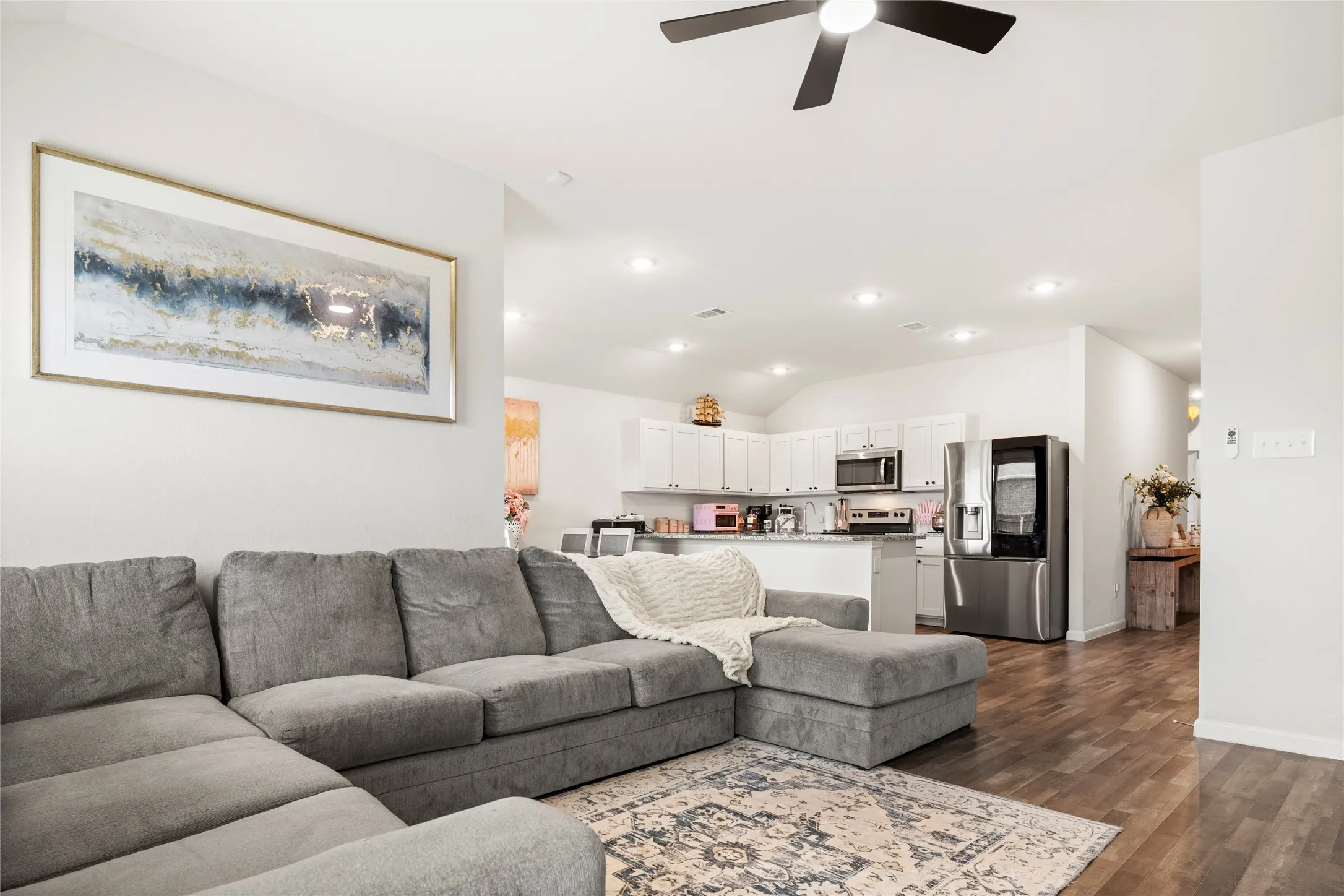 Single Family Residence For Sale in Dallas County , 3640 Chestnut Oak Drive, Dallas, Texas 75253, 4 Bedroom, 2 Bathroom, 2 Garage spaces, 1,620 Sqft, built in 2023, mls#21363117, Real Estate Agent in Dallas, Homes For Sale in Dallas county, Homes For Sale in Dallas, Realtor in Dallas Texas, Real Estate Brokerage Independent Realty Texas, Luminita Cordes Realtor