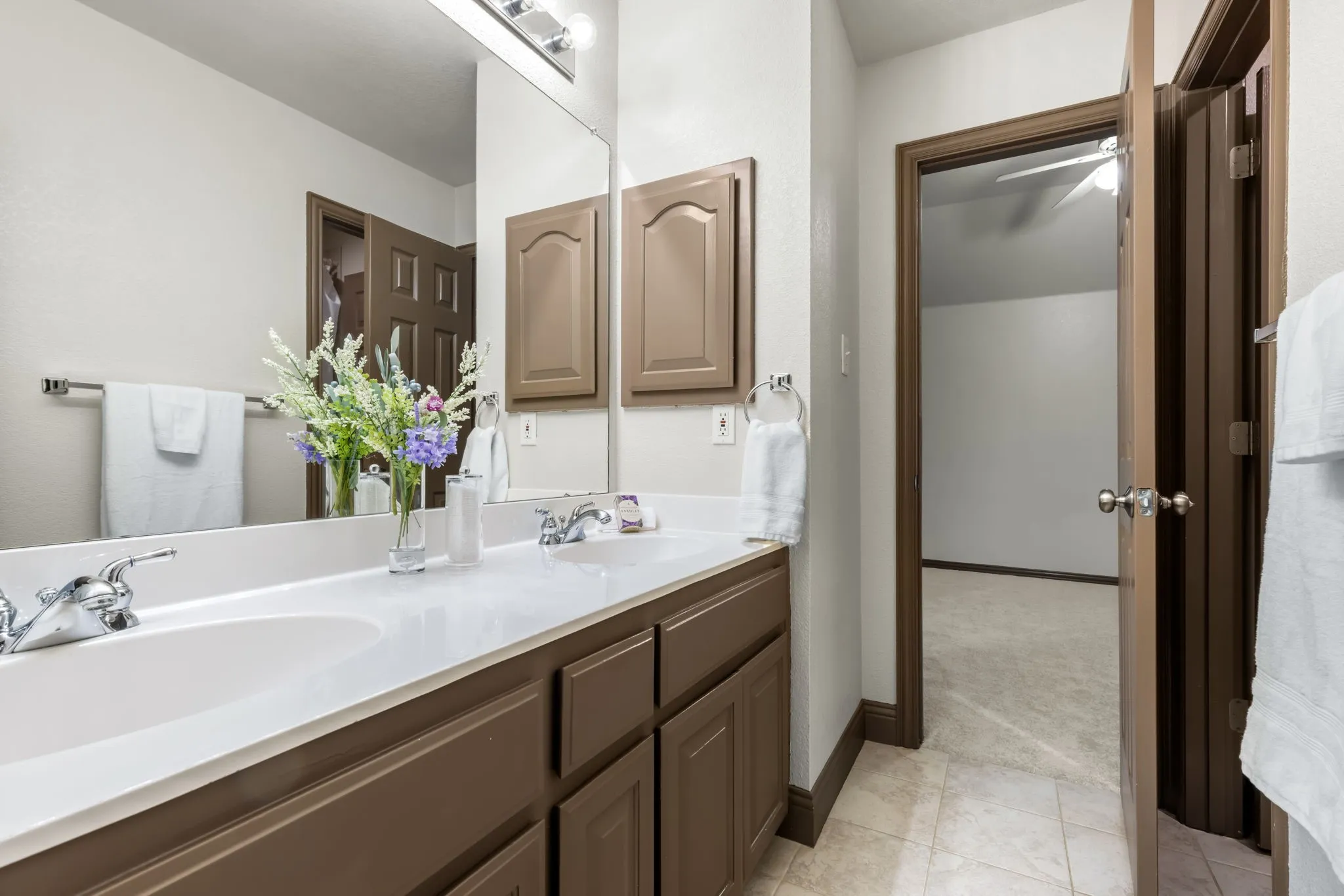 Single Family Residence For Sale in Collin County , 2120 Grayson Road, Mc Kinney, Texas 75072, 5 Bedroom, 4 Bathroom, 3 Garage spaces, 3,418 Sqft, built in 1998, mls#21364795, Real Estate Agent in Mc Kinney, Homes For Sale in Collin county, Homes For Sale in Mc Kinney, Realtor in Mc Kinney Texas, Real Estate Brokerage Independent Realty Texas, Luminita Cordes Realtor