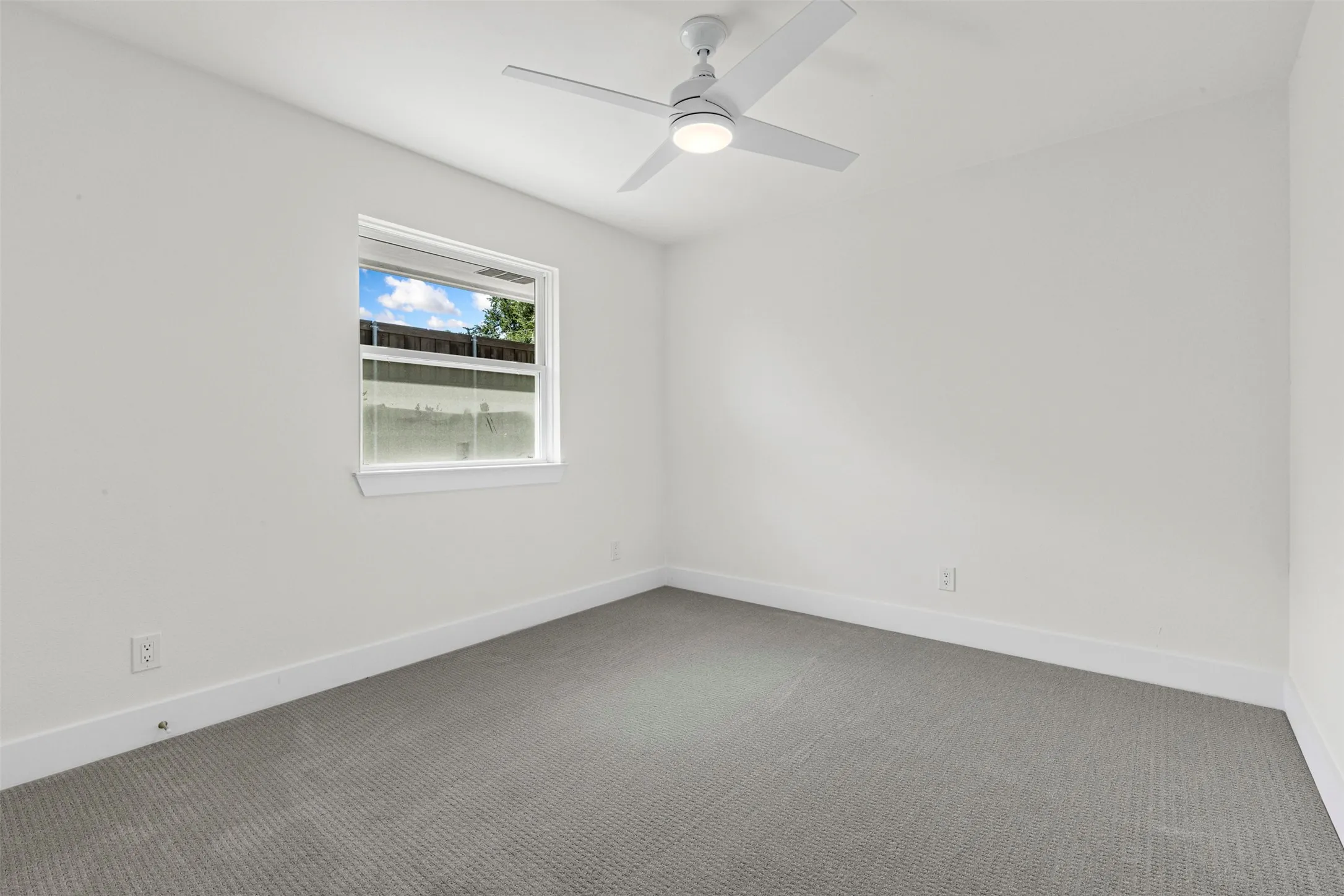 Single Family Residence For Sale in Dallas County , 6757 Orangewood Drive, Dallas, Texas 75248, 5 Bedroom, 3 Bathroom, 2 Garage spaces, 2,517 Sqft, built in 1970, mls#21358903, Real Estate Agent in Dallas, Homes For Sale in Dallas county, Homes For Sale in Dallas, Realtor in Dallas Texas, Real Estate Brokerage Independent Realty Texas, Luminita Cordes Realtor