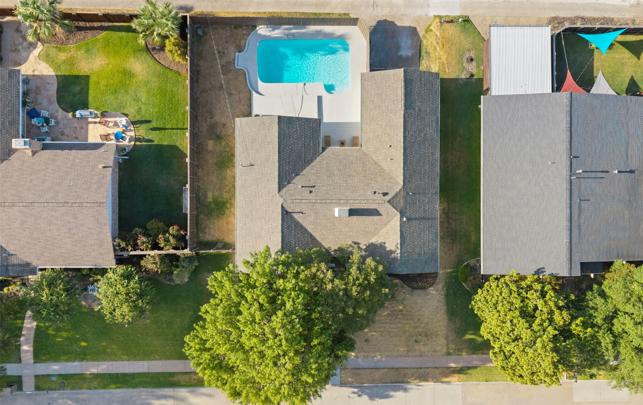 Single Family Residence For Sale in Dallas County , 6757 Orangewood Drive, Dallas, Texas 75248, 5 Bedroom, 3 Bathroom, 2 Garage spaces, 2,517 Sqft, built in 1970, mls#21358903, Real Estate Agent in Dallas, Homes For Sale in Dallas county, Homes For Sale in Dallas, Realtor in Dallas Texas, Real Estate Brokerage Independent Realty Texas, Luminita Cordes Realtor