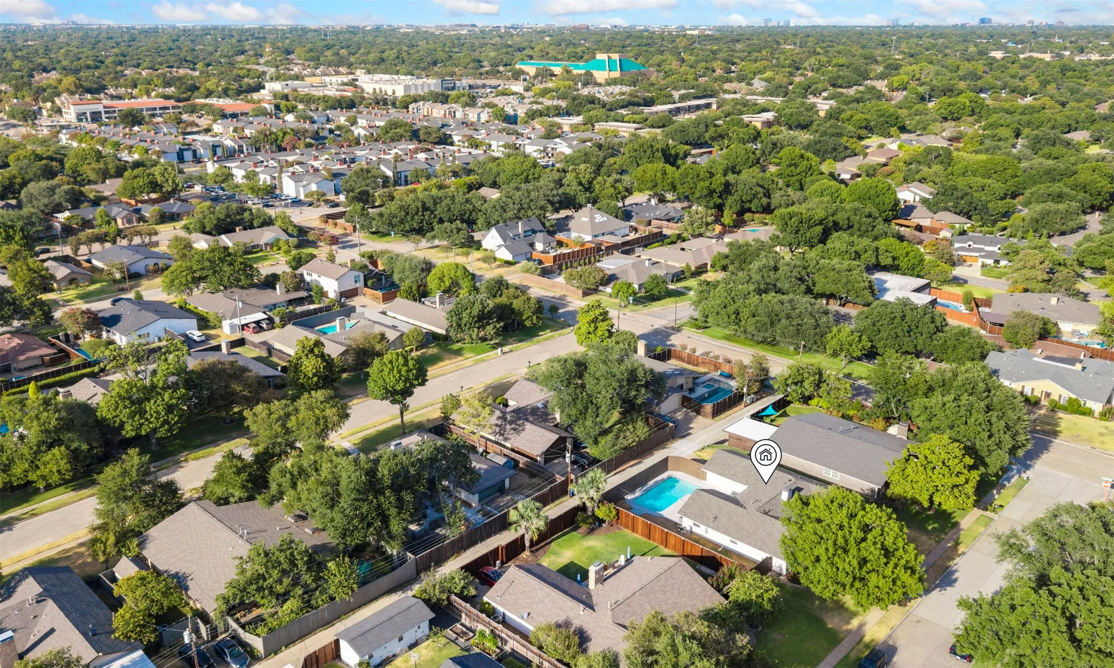 Single Family Residence For Sale in Dallas County , 6757 Orangewood Drive, Dallas, Texas 75248, 5 Bedroom, 3 Bathroom, 2 Garage spaces, 2,517 Sqft, built in 1970, mls#21358903, Real Estate Agent in Dallas, Homes For Sale in Dallas county, Homes For Sale in Dallas, Realtor in Dallas Texas, Real Estate Brokerage Independent Realty Texas, Luminita Cordes Realtor