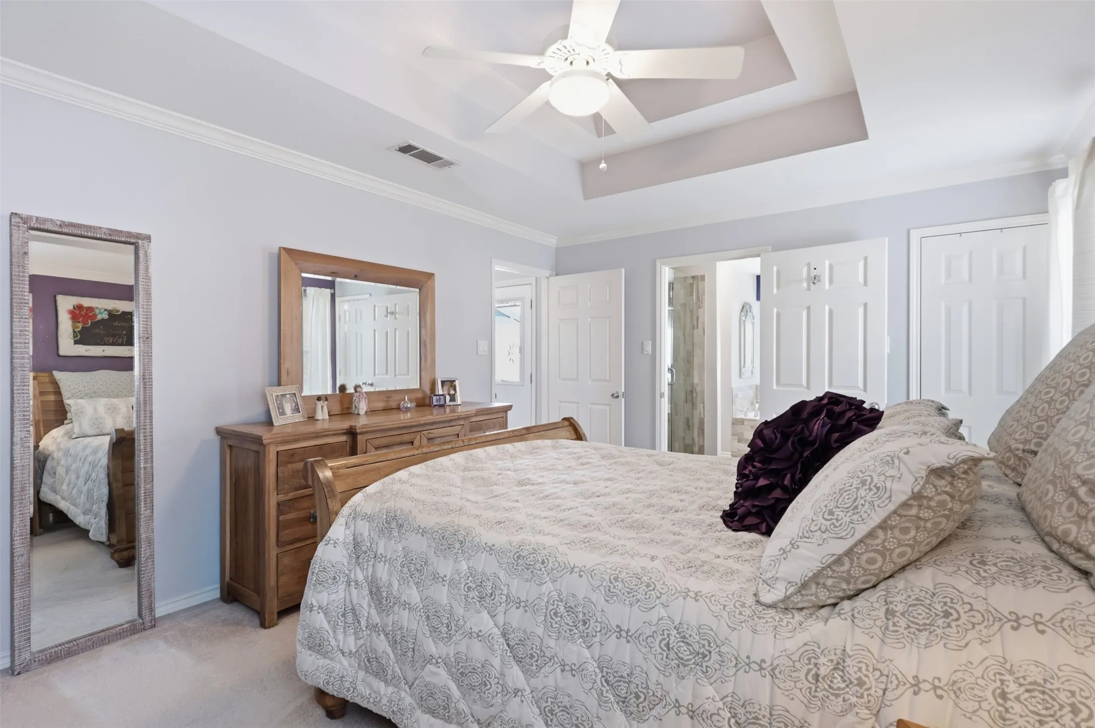 Single Family Residence For Sale in Dallas County , 2307 Bristol Drive, Carrollton, Texas 75006, 3 Bedroom, 2 Bathroom, 2 Garage spaces, 1,740 Sqft, built in 1993, mls#21365336, Real Estate Agent in Carrollton, Homes For Sale in Dallas county, Homes For Sale in Carrollton, Realtor in Carrollton Texas, Real Estate Brokerage Independent Realty Texas, Luminita Cordes Realtor