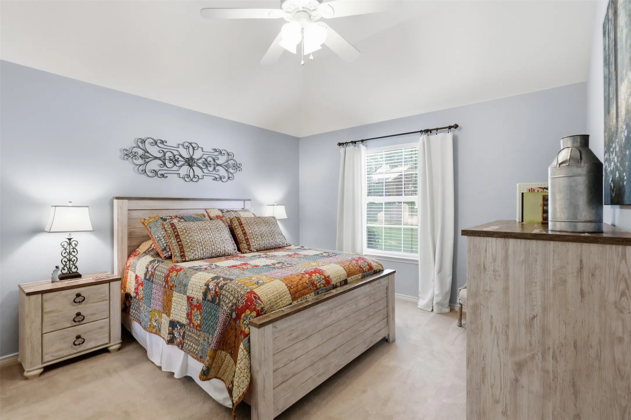 Single Family Residence For Sale in Dallas County , 2307 Bristol Drive, Carrollton, Texas 75006, 3 Bedroom, 2 Bathroom, 2 Garage spaces, 1,740 Sqft, built in 1993, mls#21365336, Real Estate Agent in Carrollton, Homes For Sale in Dallas county, Homes For Sale in Carrollton, Realtor in Carrollton Texas, Real Estate Brokerage Independent Realty Texas, Luminita Cordes Realtor