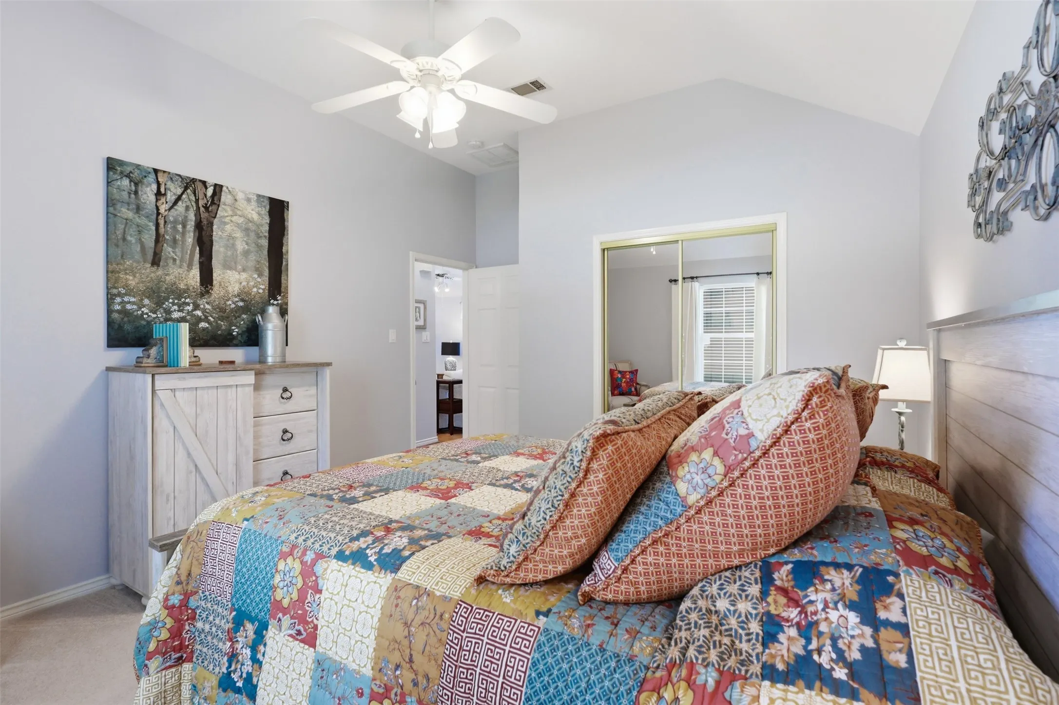 Single Family Residence For Sale in Dallas County , 2307 Bristol Drive, Carrollton, Texas 75006, 3 Bedroom, 2 Bathroom, 2 Garage spaces, 1,740 Sqft, built in 1993, mls#21365336, Real Estate Agent in Carrollton, Homes For Sale in Dallas county, Homes For Sale in Carrollton, Realtor in Carrollton Texas, Real Estate Brokerage Independent Realty Texas, Luminita Cordes Realtor
