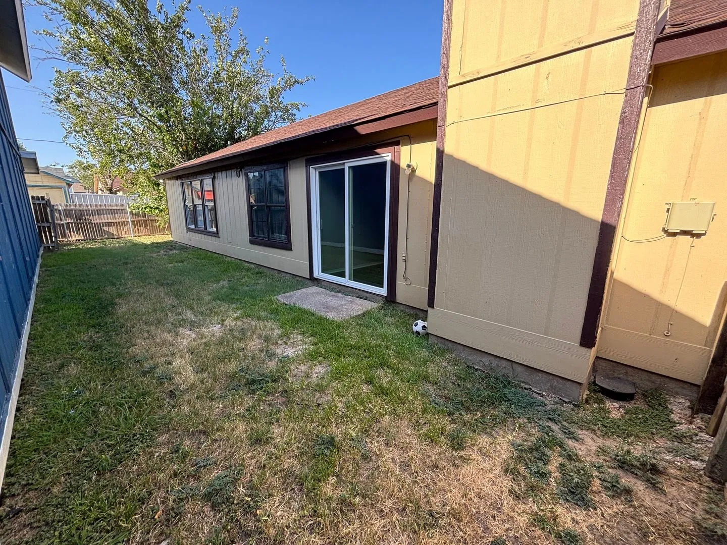 Single Family Residence For Rent in Dallas County , 10311 Tamworth Drive, Dallas, Texas 75217, 2 Bedroom, 2 Bathroom, 1 Garage spaces, 1,068 Sqft, built in 1983, mls#21365370, Real Estate Agent in Dallas, Homes For Rent in Dallas county, Homes For Rent in Dallas, Realtor in Dallas Texas, Real Estate Brokerage Independent Realty Texas, Luminita Cordes Realtor