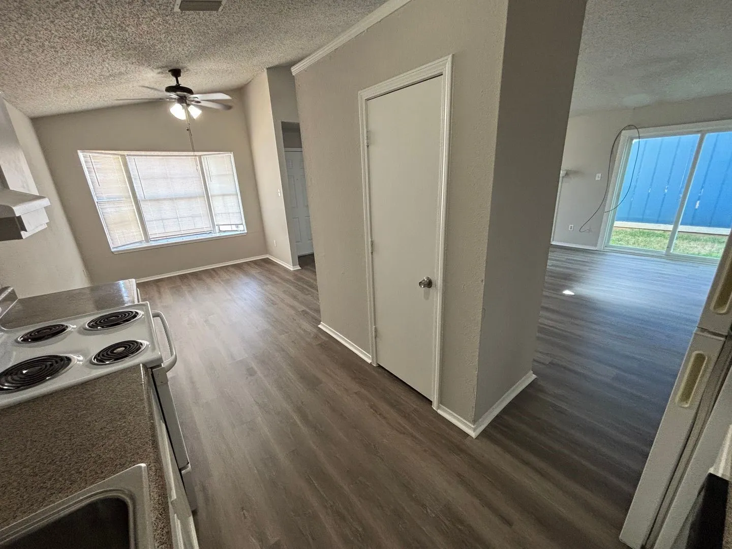 Single Family Residence For Rent in Dallas County , 10311 Tamworth Drive, Dallas, Texas 75217, 2 Bedroom, 2 Bathroom, 1 Garage spaces, 1,068 Sqft, built in 1983, mls#21365370, Real Estate Agent in Dallas, Homes For Rent in Dallas county, Homes For Rent in Dallas, Realtor in Dallas Texas, Real Estate Brokerage Independent Realty Texas, Luminita Cordes Realtor