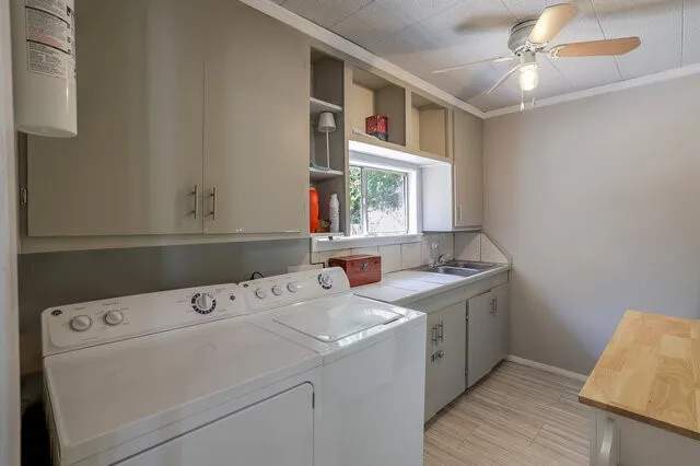 Single Family Residence For Sale in Ellis County , 821 Williams Street, Waxahachie, Texas 75165, 2 Bedroom, 1 Bathroom, Garage spaces, 952 Sqft, built in 1954, mls#21365384, Real Estate Agent in Waxahachie, Homes For Sale in Ellis county, Homes For Sale in Waxahachie, Realtor in Waxahachie Texas, Real Estate Brokerage Independent Realty Texas, Luminita Cordes Realtor