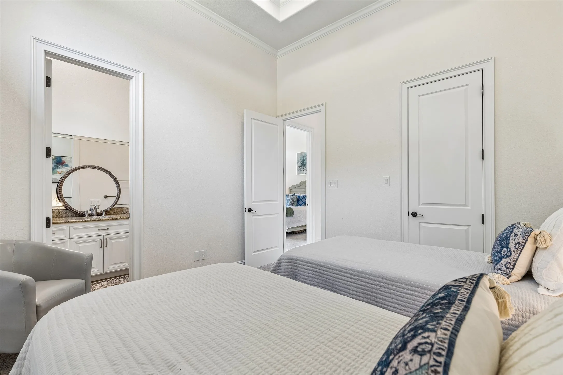 Single Family Residence For Sale in Denton County , 1270 Sunset Pointe, Cross Roads, Texas 76227, 4 Bedroom, 6 Bathroom, 3 Garage spaces, 4,640 Sqft, built in 2008, mls#21364522, Real Estate Agent in Cross Roads, Homes For Sale in Denton county, Homes For Sale in Cross Roads, Realtor in Cross Roads Texas, Real Estate Brokerage Independent Realty Texas, Luminita Cordes Realtor