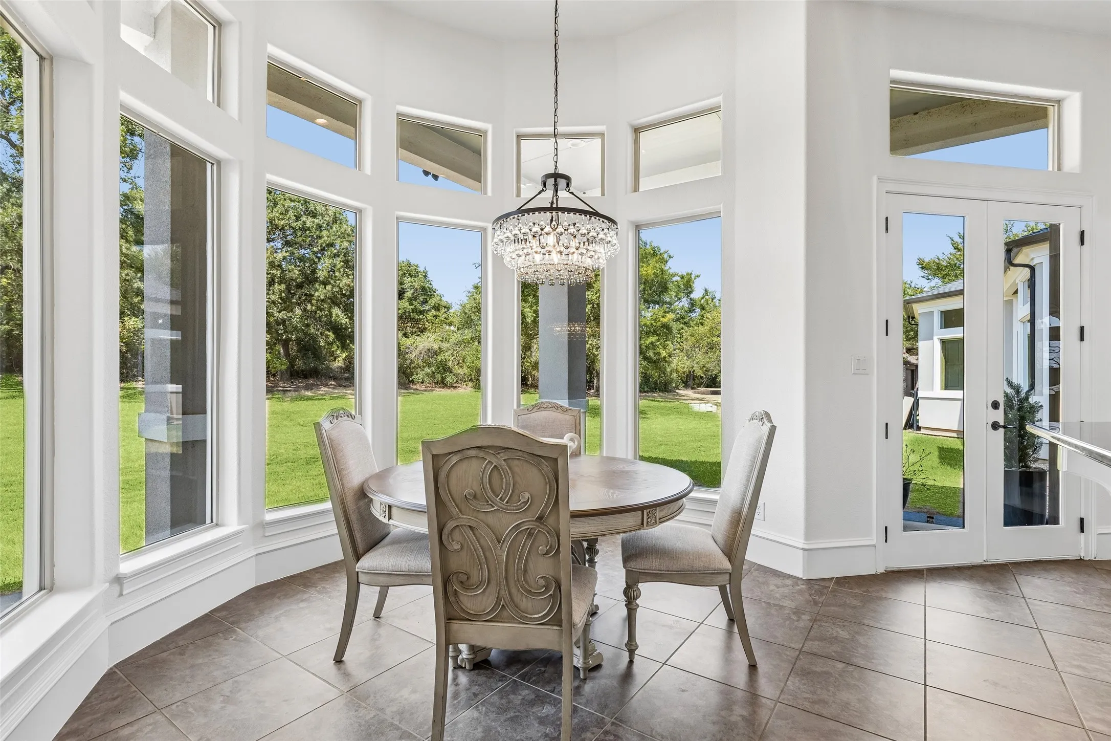 Single Family Residence For Sale in Denton County , 1270 Sunset Pointe, Cross Roads, Texas 76227, 4 Bedroom, 6 Bathroom, 3 Garage spaces, 4,640 Sqft, built in 2008, mls#21364522, Real Estate Agent in Cross Roads, Homes For Sale in Denton county, Homes For Sale in Cross Roads, Realtor in Cross Roads Texas, Real Estate Brokerage Independent Realty Texas, Luminita Cordes Realtor