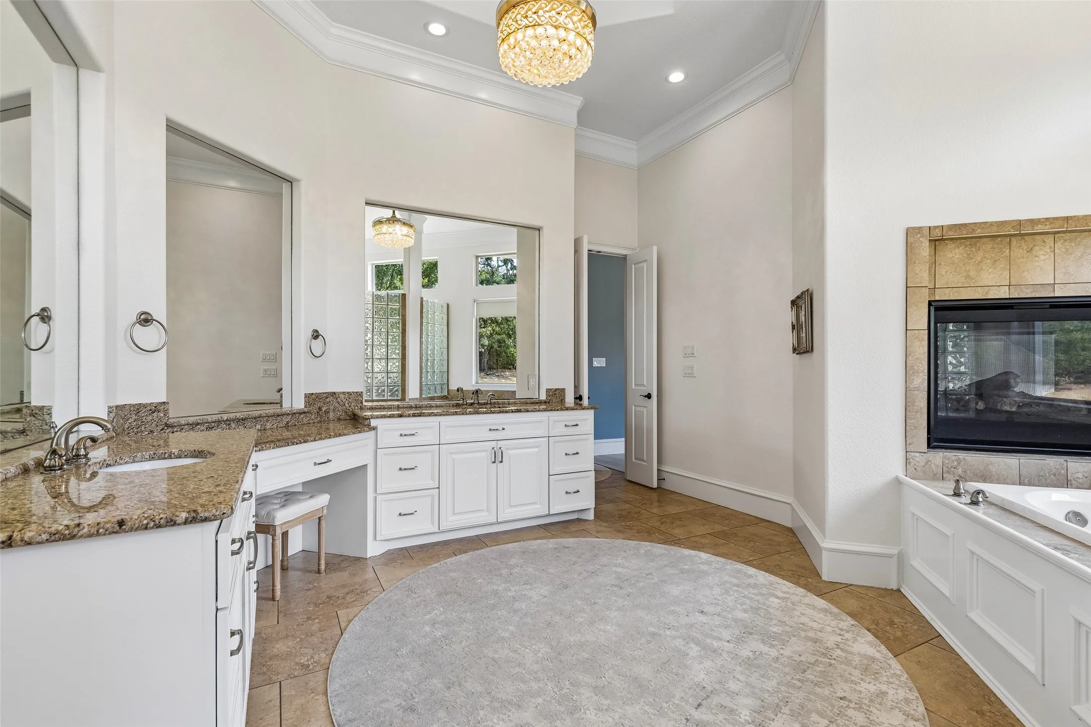 Single Family Residence For Sale in Denton County , 1270 Sunset Pointe, Cross Roads, Texas 76227, 4 Bedroom, 6 Bathroom, 3 Garage spaces, 4,640 Sqft, built in 2008, mls#21364522, Real Estate Agent in Cross Roads, Homes For Sale in Denton county, Homes For Sale in Cross Roads, Realtor in Cross Roads Texas, Real Estate Brokerage Independent Realty Texas, Luminita Cordes Realtor