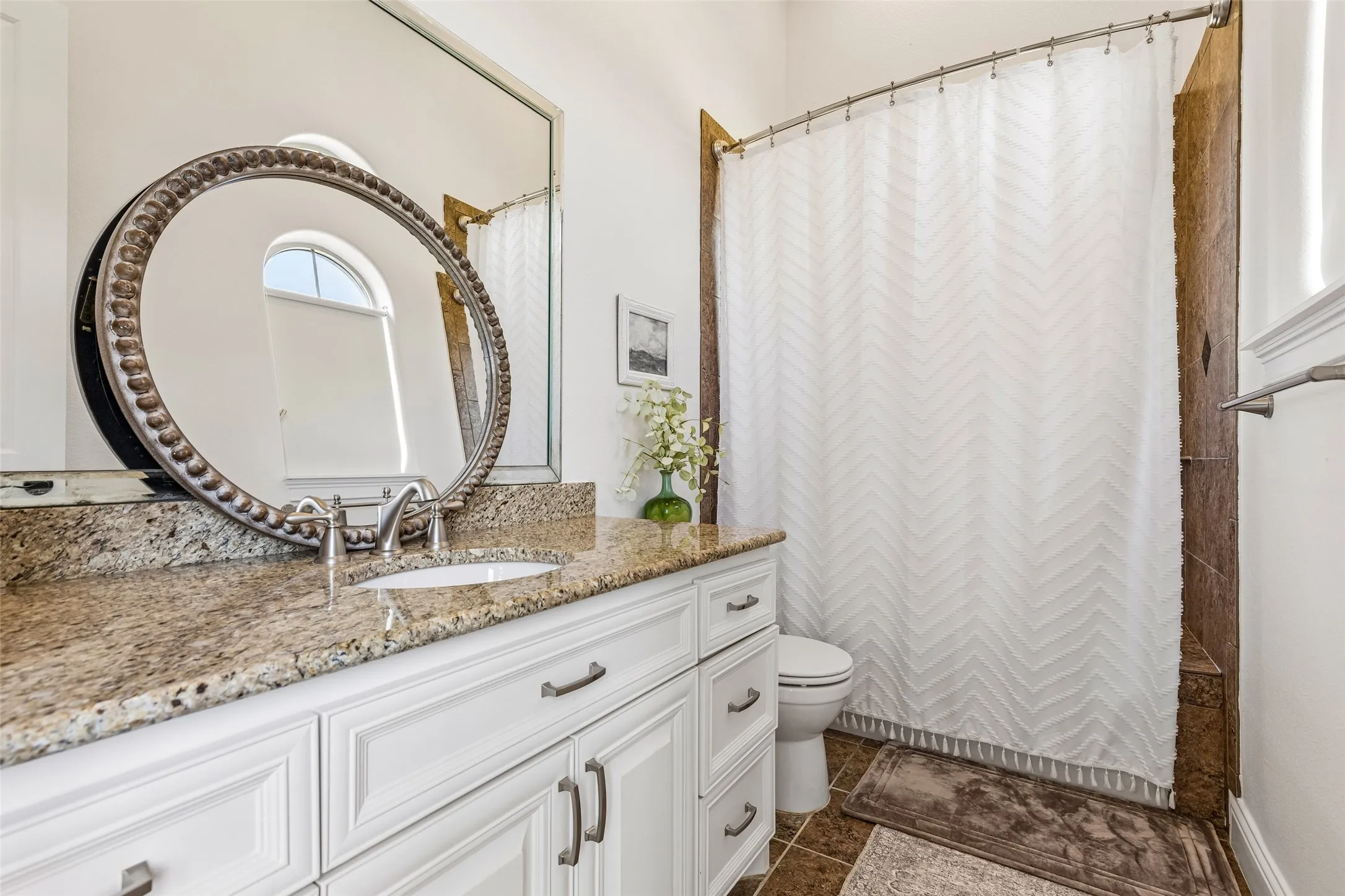 Single Family Residence For Sale in Denton County , 1270 Sunset Pointe, Cross Roads, Texas 76227, 4 Bedroom, 6 Bathroom, 3 Garage spaces, 4,640 Sqft, built in 2008, mls#21364522, Real Estate Agent in Cross Roads, Homes For Sale in Denton county, Homes For Sale in Cross Roads, Realtor in Cross Roads Texas, Real Estate Brokerage Independent Realty Texas, Luminita Cordes Realtor
