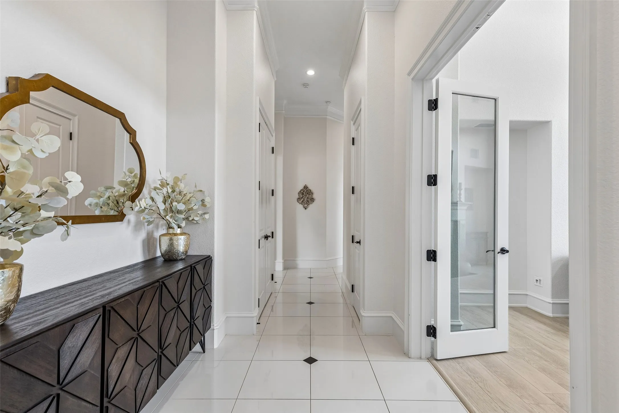 Single Family Residence For Sale in Denton County , 1270 Sunset Pointe, Cross Roads, Texas 76227, 4 Bedroom, 6 Bathroom, 3 Garage spaces, 4,640 Sqft, built in 2008, mls#21364522, Real Estate Agent in Cross Roads, Homes For Sale in Denton county, Homes For Sale in Cross Roads, Realtor in Cross Roads Texas, Real Estate Brokerage Independent Realty Texas, Luminita Cordes Realtor
