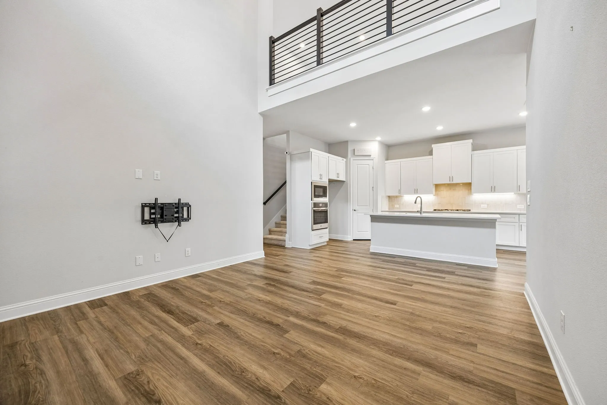 Single Family Residence For Rent in Collin County , 11476 Chartwell Court, Frisco, Texas 75035, 5 Bedroom, 4 Bathroom, 2 Garage spaces, 2,753 Sqft, built in 2024, mls#21360938, Real Estate Agent in Frisco, Homes For Rent in Collin county, Homes For Rent in Frisco, Realtor in Frisco Texas, Real Estate Brokerage Independent Realty Texas, Luminita Cordes Realtor