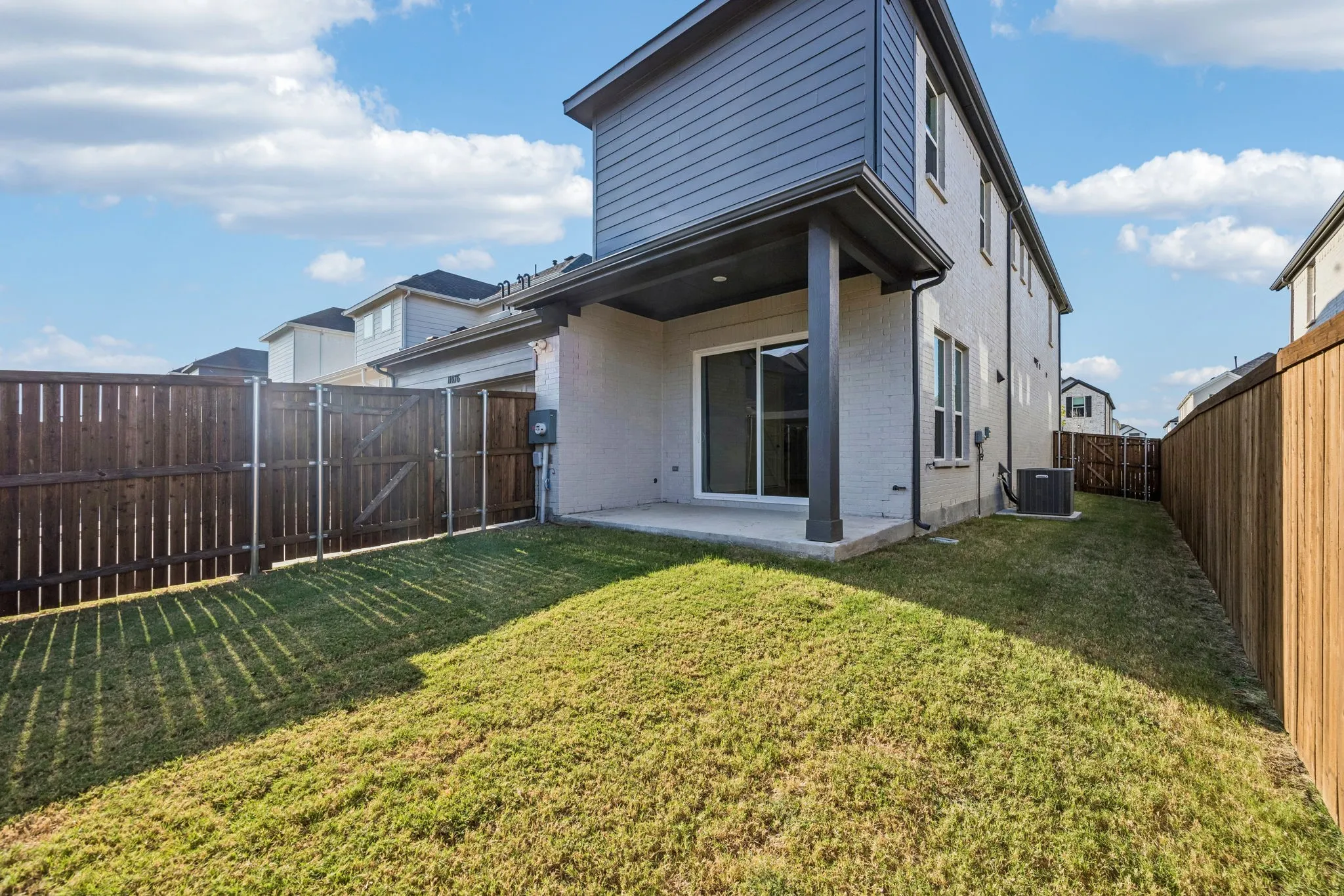 Single Family Residence For Rent in Collin County , 11476 Chartwell Court, Frisco, Texas 75035, 5 Bedroom, 4 Bathroom, 2 Garage spaces, 2,753 Sqft, built in 2024, mls#21360938, Real Estate Agent in Frisco, Homes For Rent in Collin county, Homes For Rent in Frisco, Realtor in Frisco Texas, Real Estate Brokerage Independent Realty Texas, Luminita Cordes Realtor